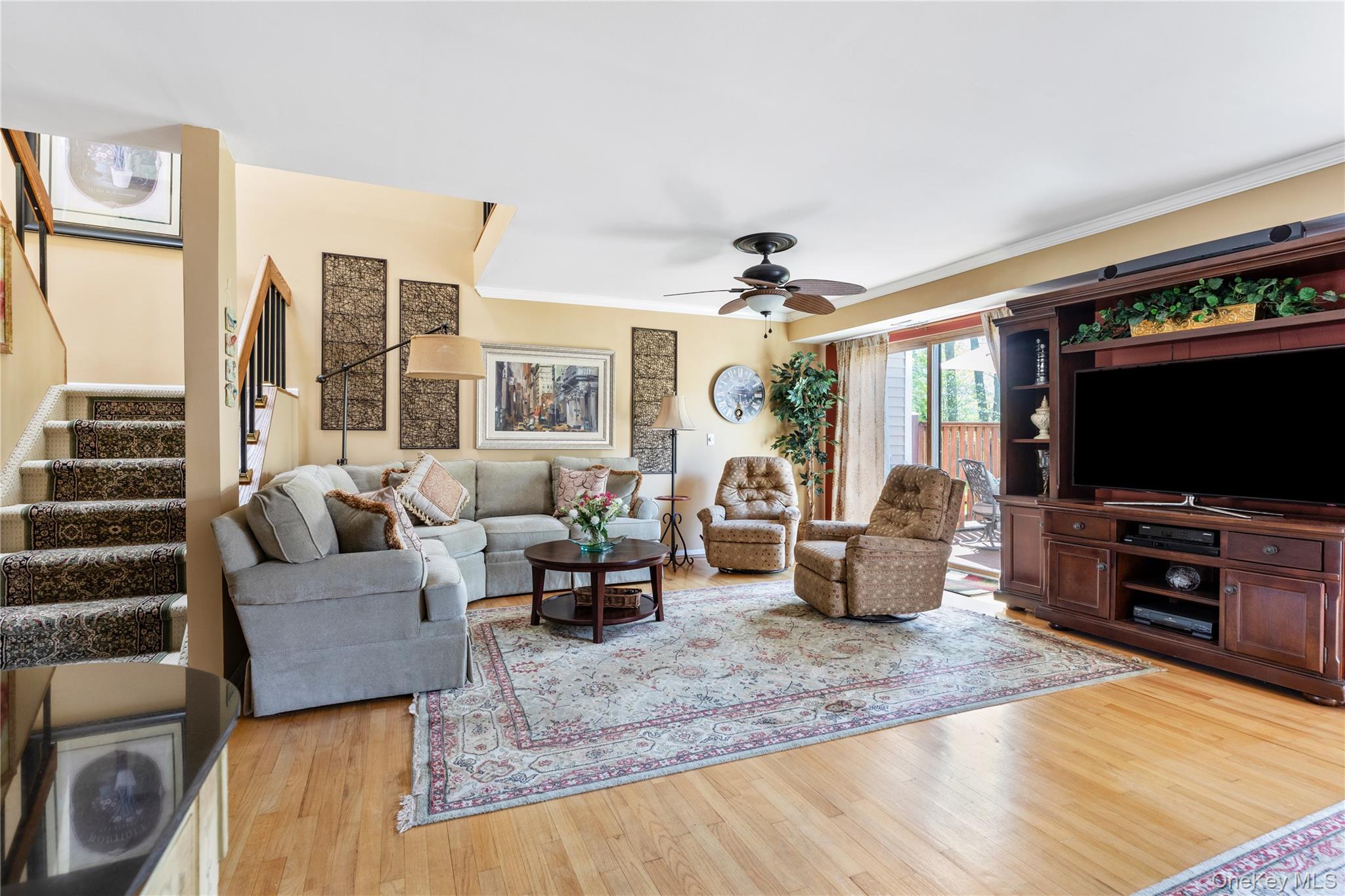 108 Hidden Ponds Circle, Smithtown, NY 11787