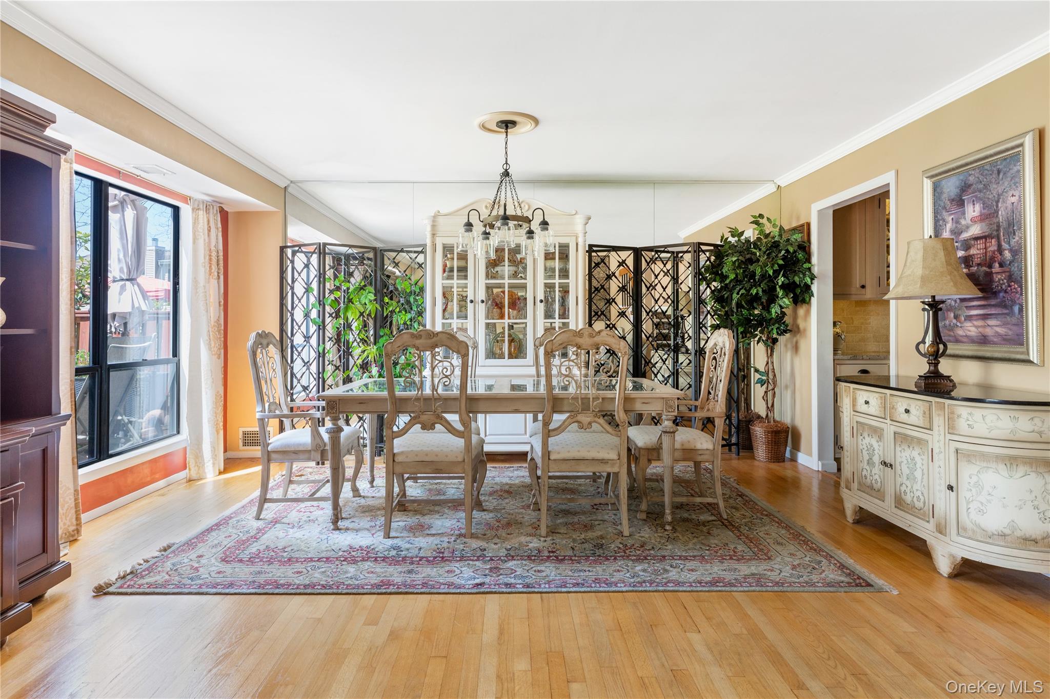 108 Hidden Ponds Circle, Smithtown, NY 11787