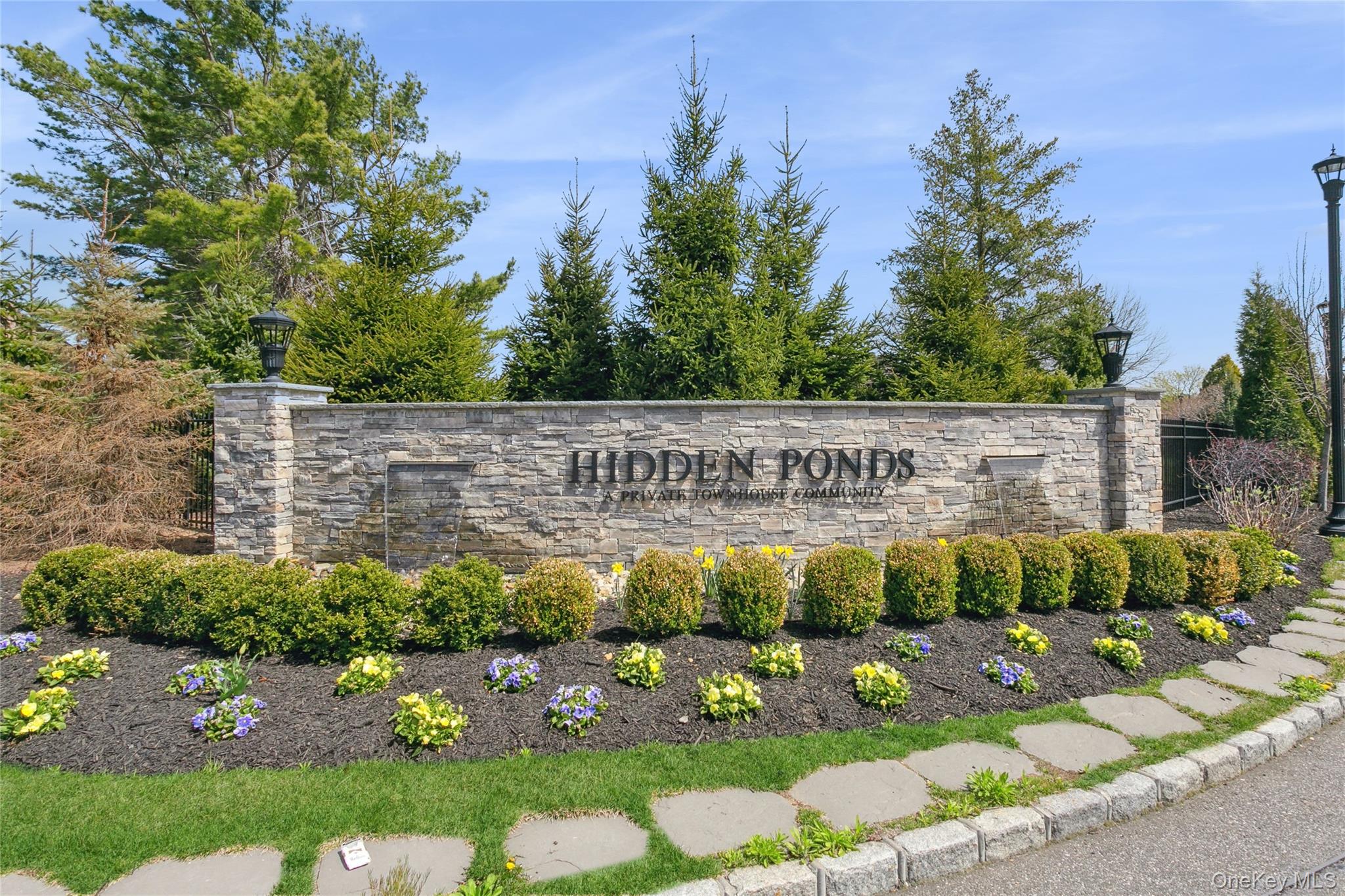 108 Hidden Ponds Circle, Smithtown, NY 11787