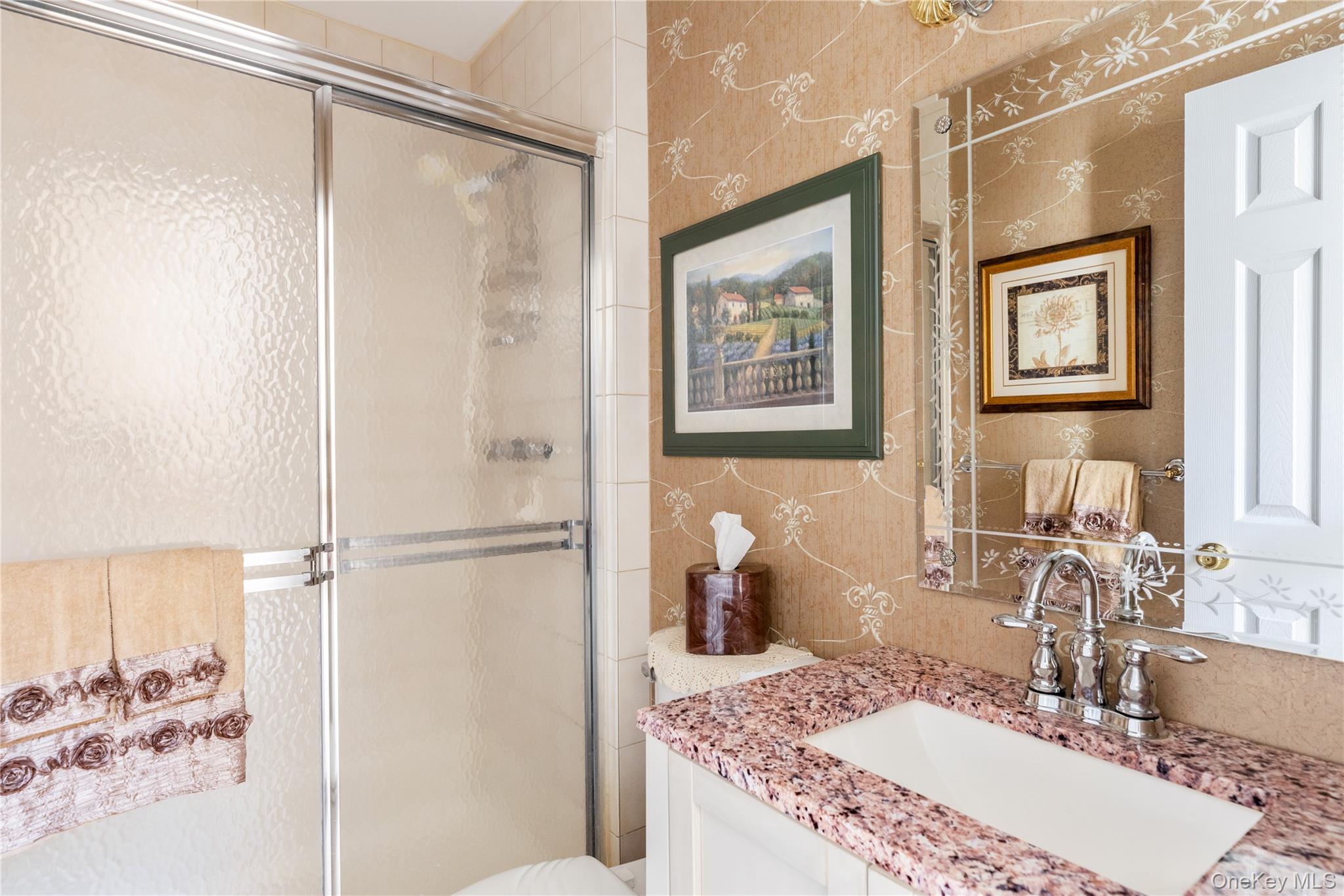 108 Hidden Ponds Circle, Smithtown, NY 11787