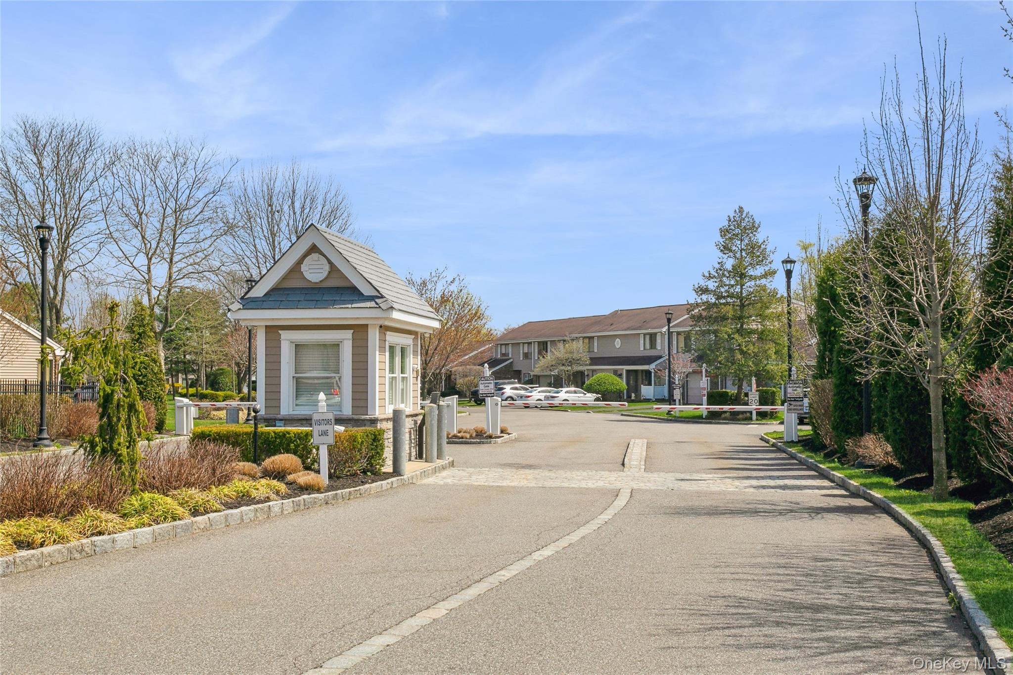 108 Hidden Ponds Circle, Smithtown, NY 11787