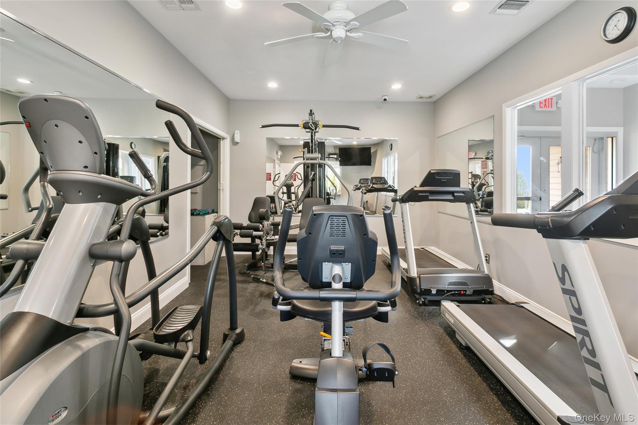 108 Hidden Ponds Circle, Smithtown, NY 11787