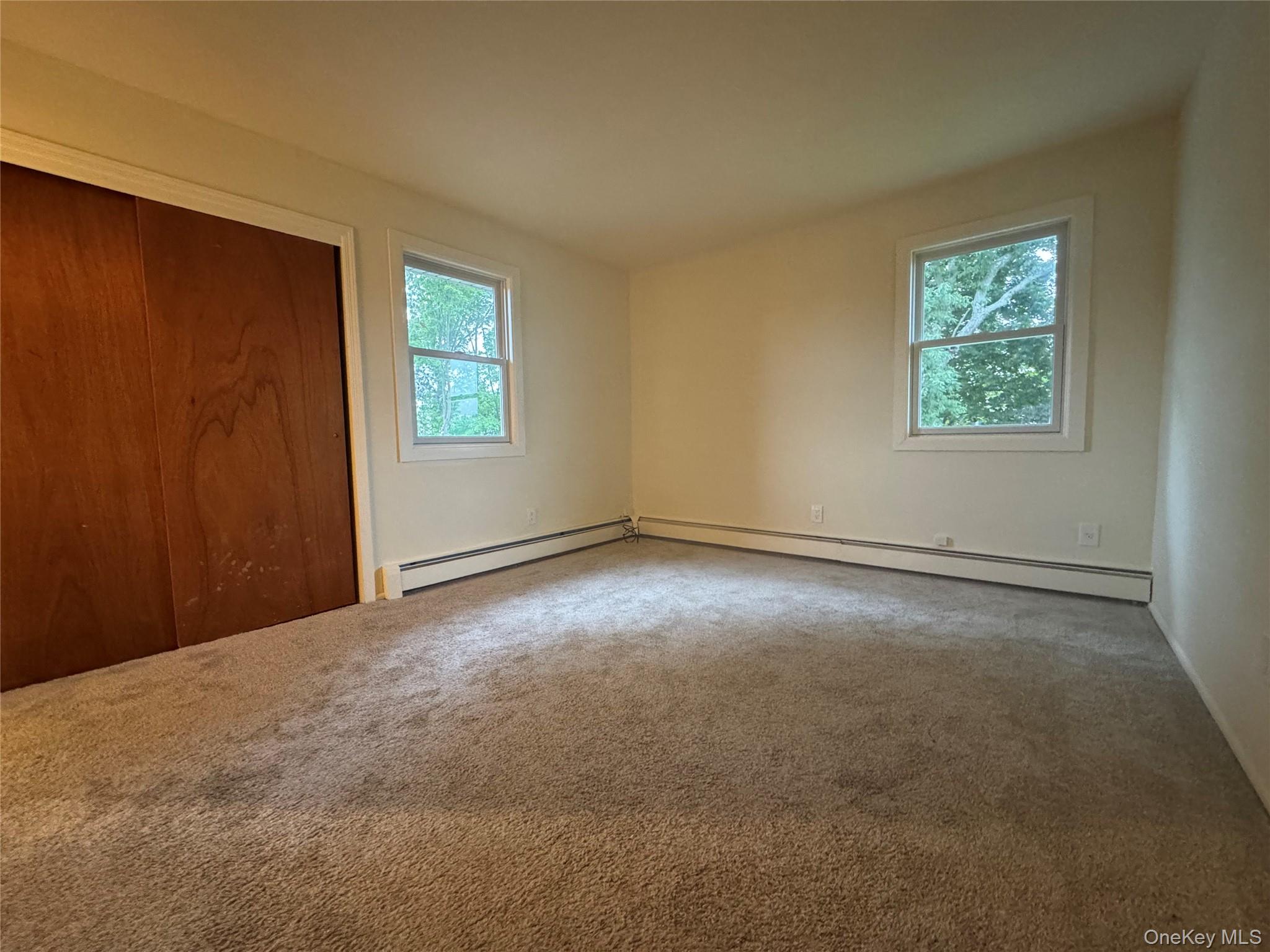 6 Tredwell Avenue, Syosset, NY 11791