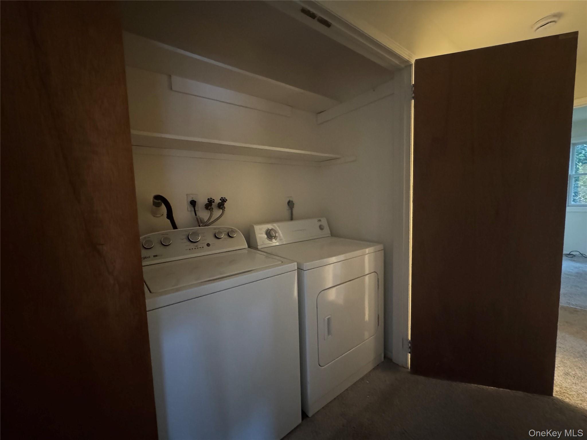 6 Tredwell Avenue, Syosset, NY 11791