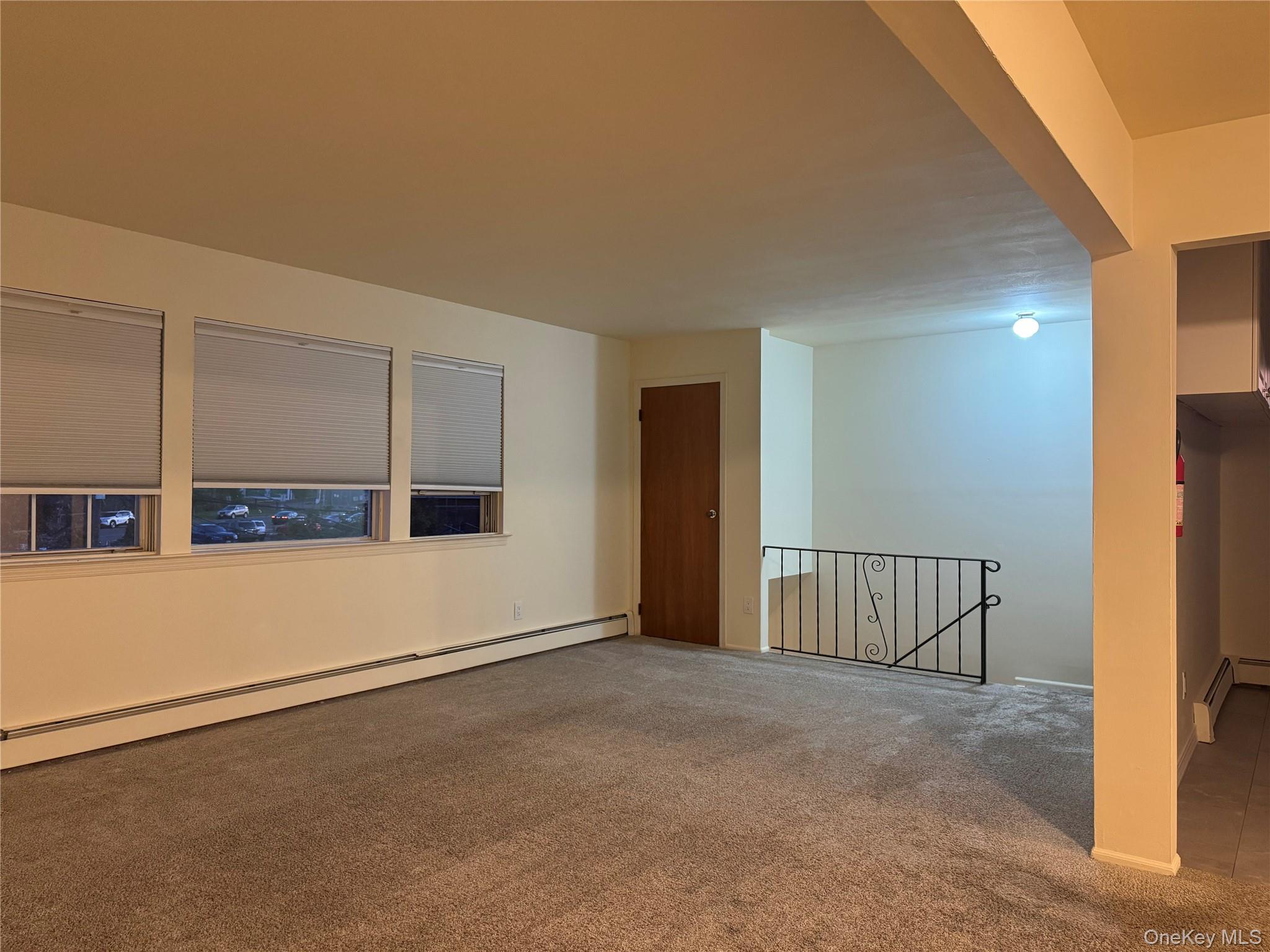 6 Tredwell Avenue, Syosset, NY 11791