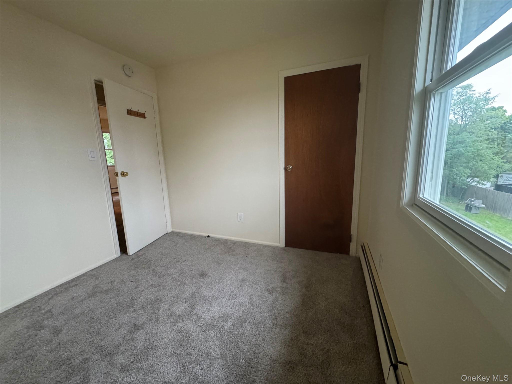 6 Tredwell Avenue, Syosset, NY 11791