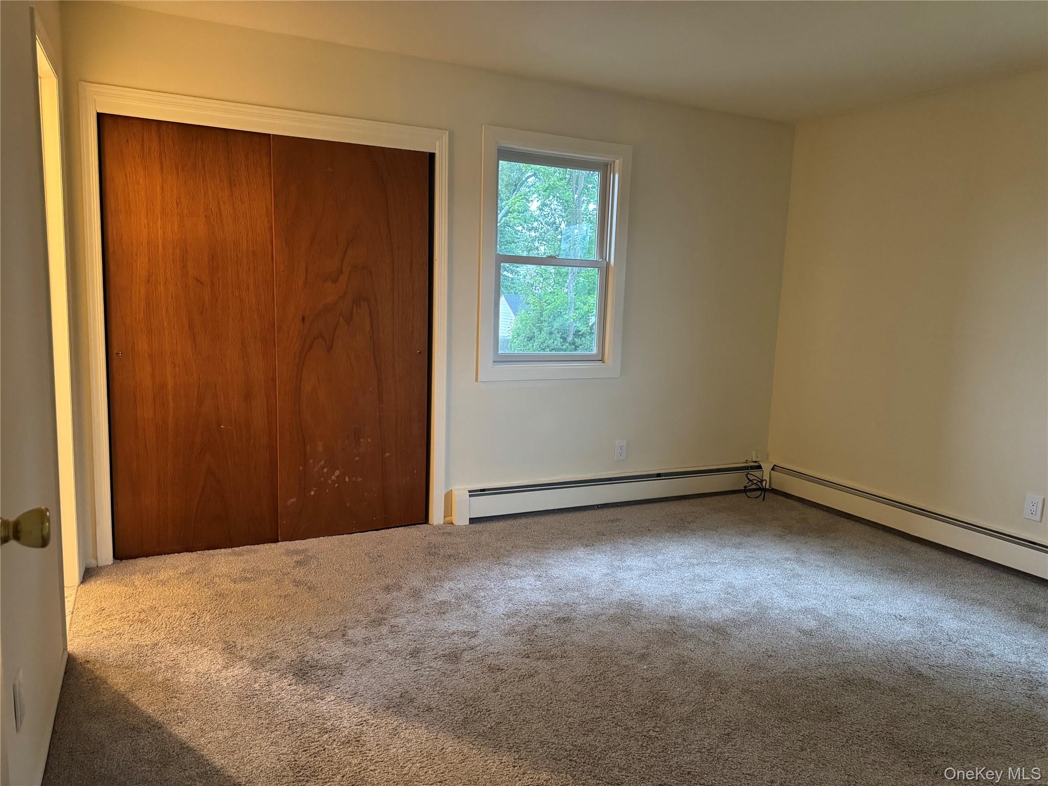 6 Tredwell Avenue, Syosset, NY 11791