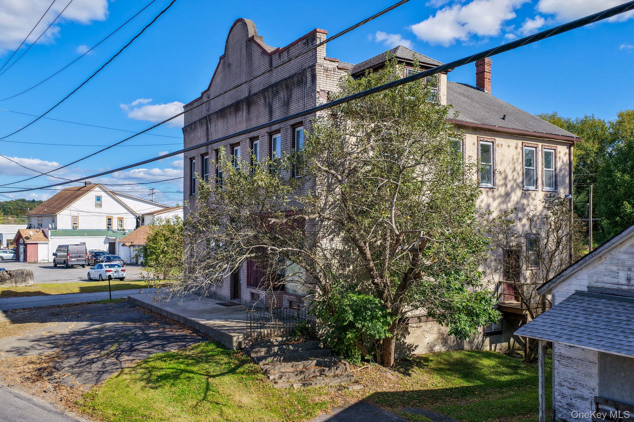 9 Mongaup Road, Hurleyville, NY 12747