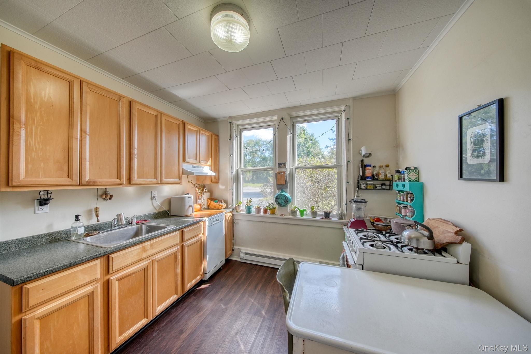 9 Mongaup Road, Hurleyville, NY 12747