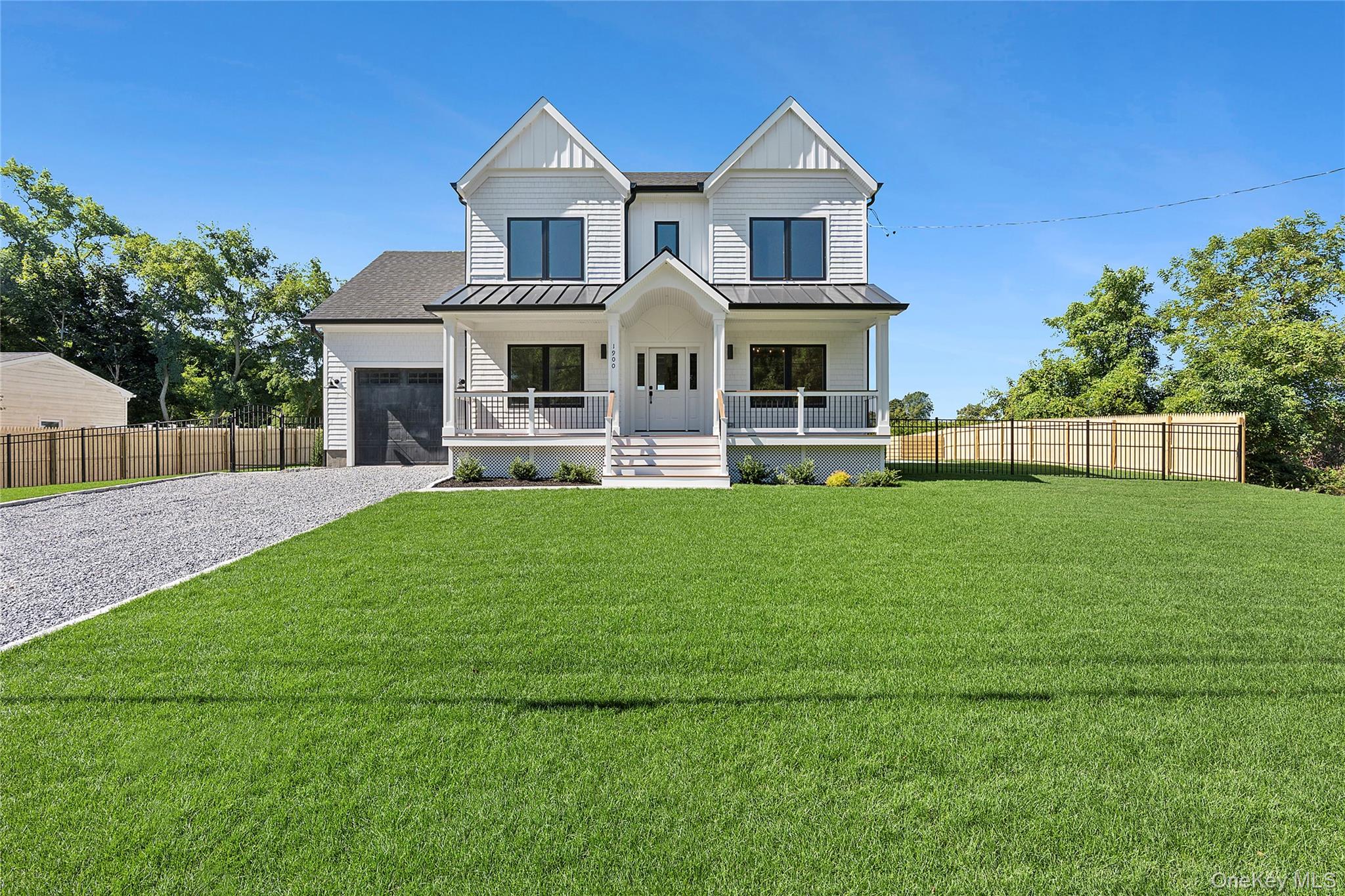 1900 Gillette Drive, East Marion, NY 11939