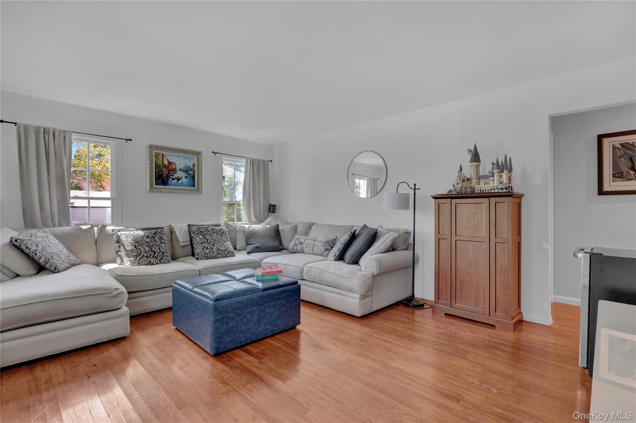 40 Bayview Drive, Oakdale, NY 11769