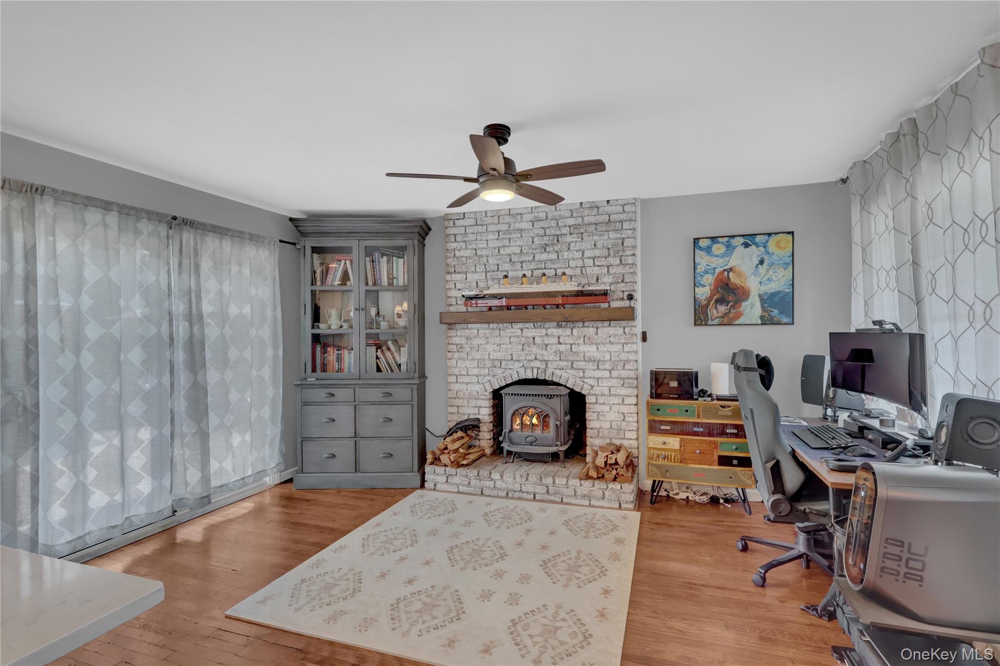 40 Bayview Drive, Oakdale, NY 11769