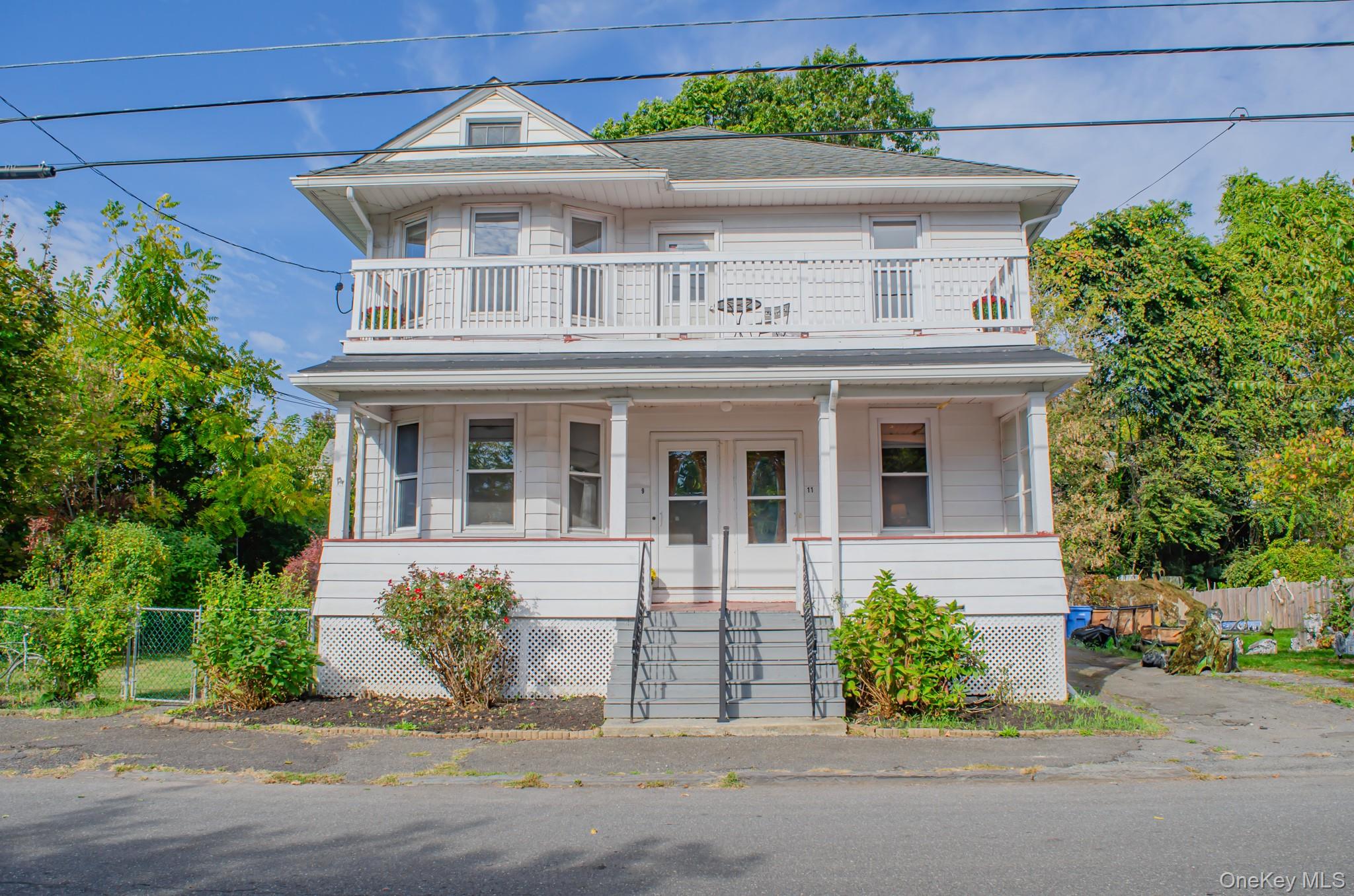 11 Third, Kingston, NY 12401