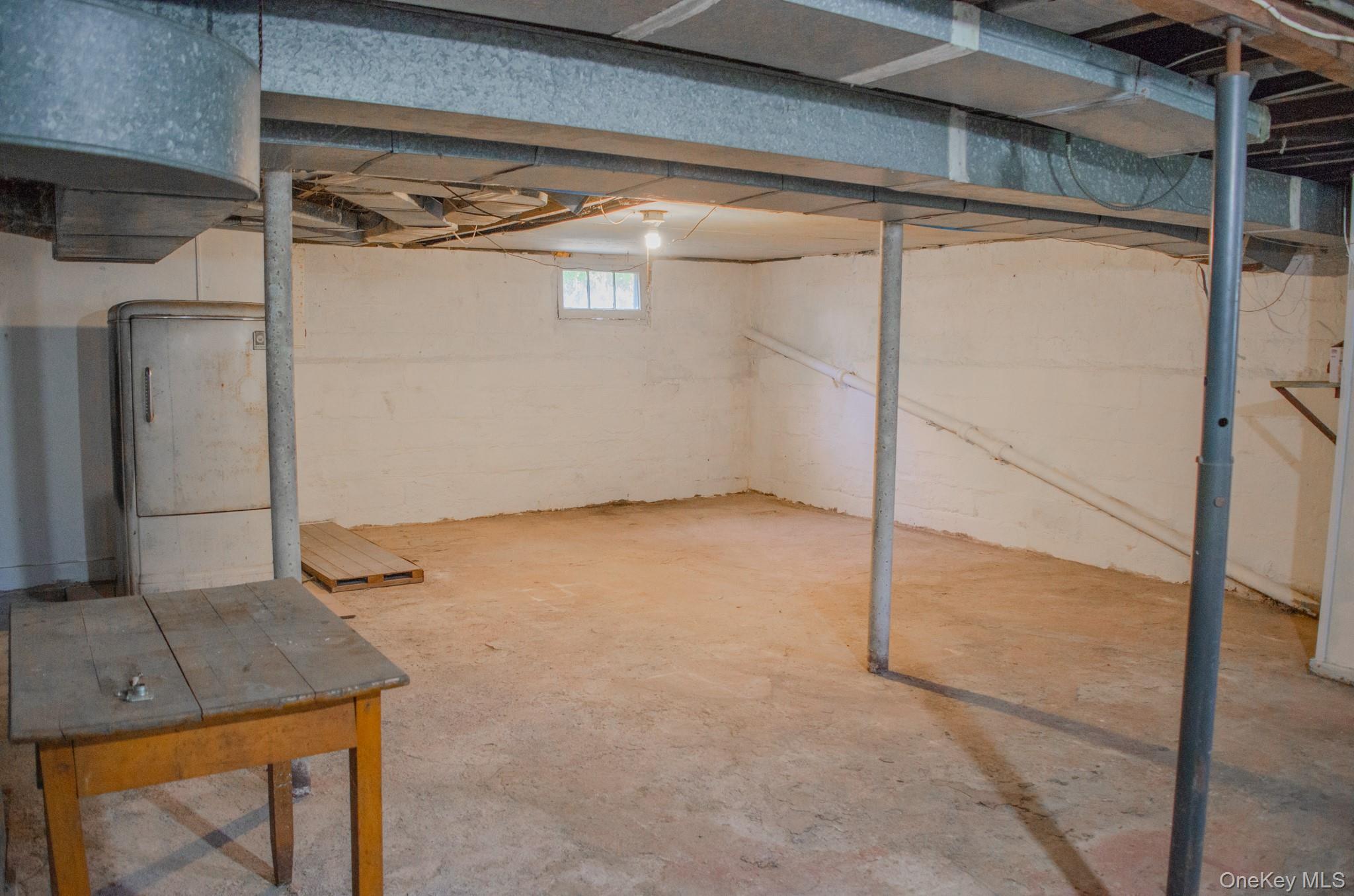 11 Third, Kingston, NY 12401