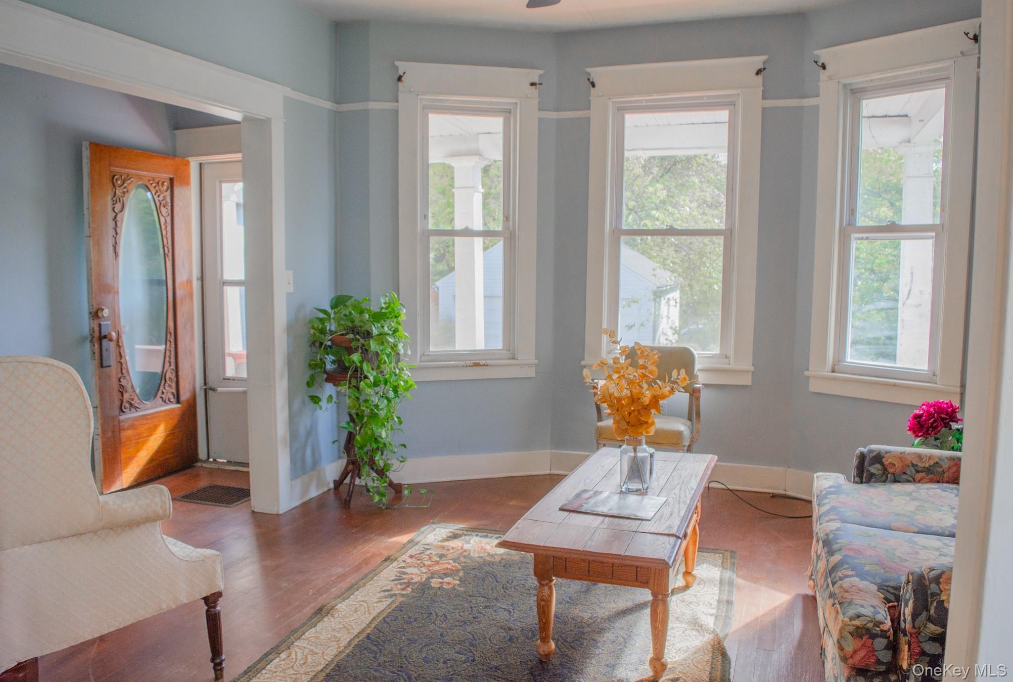 11 Third, Kingston, NY 12401