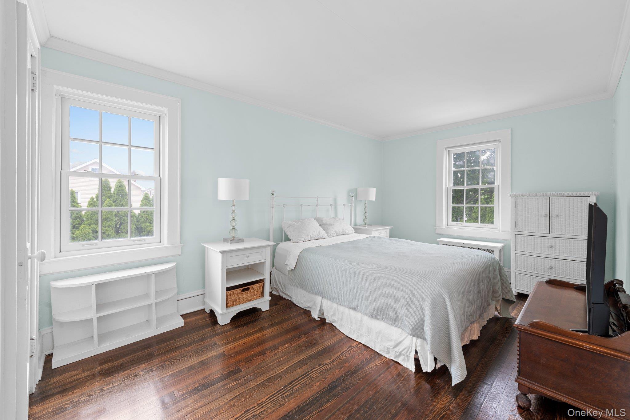 206 Brower Avenue, Rockville Centre, NY 11570