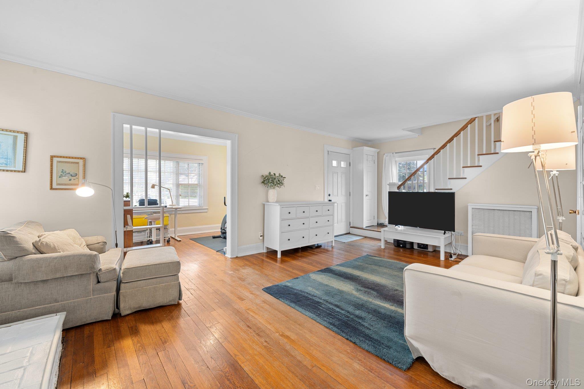 206 Brower Avenue, Rockville Centre, NY 11570