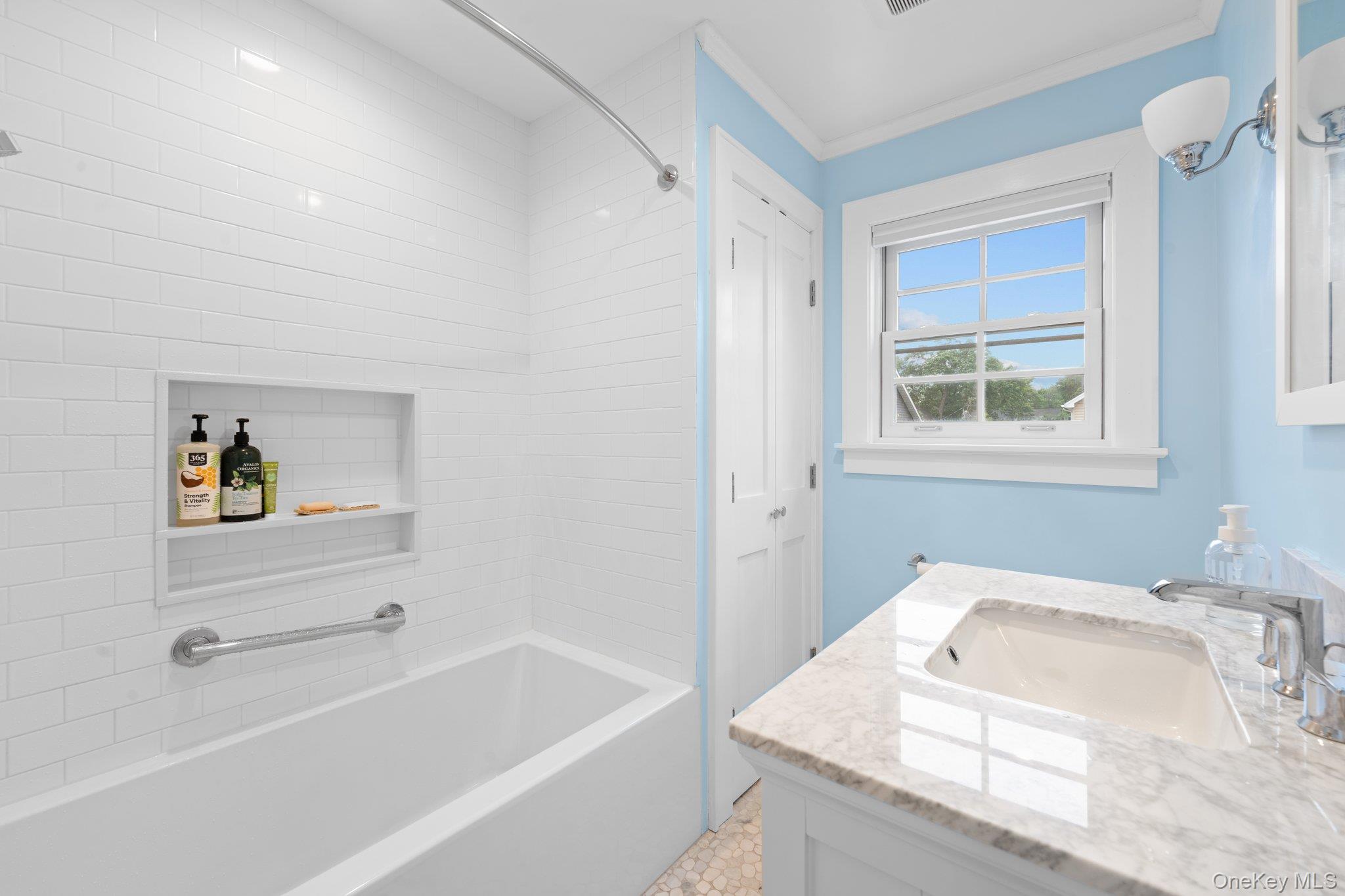 206 Brower Avenue, Rockville Centre, NY 11570