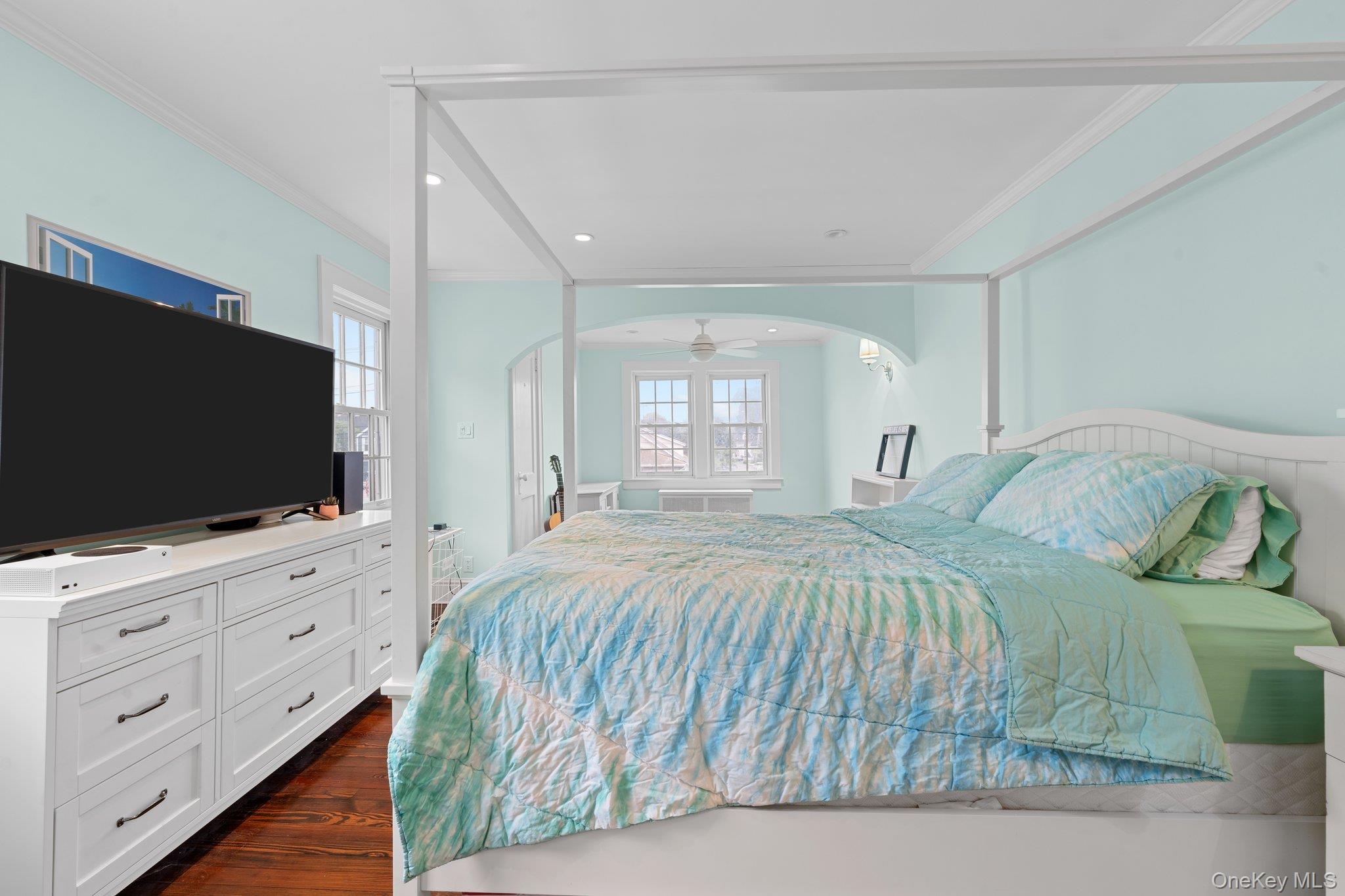 206 Brower Avenue, Rockville Centre, NY 11570