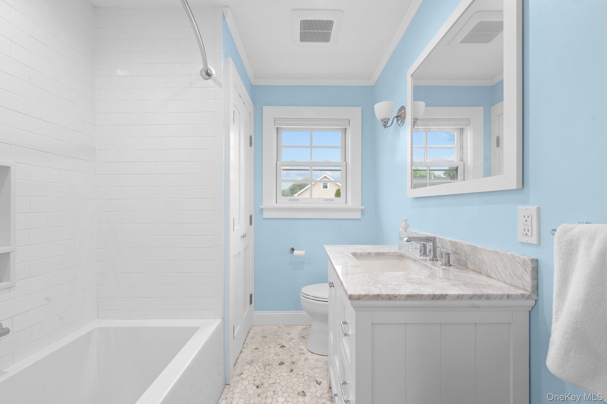 206 Brower Avenue, Rockville Centre, NY 11570