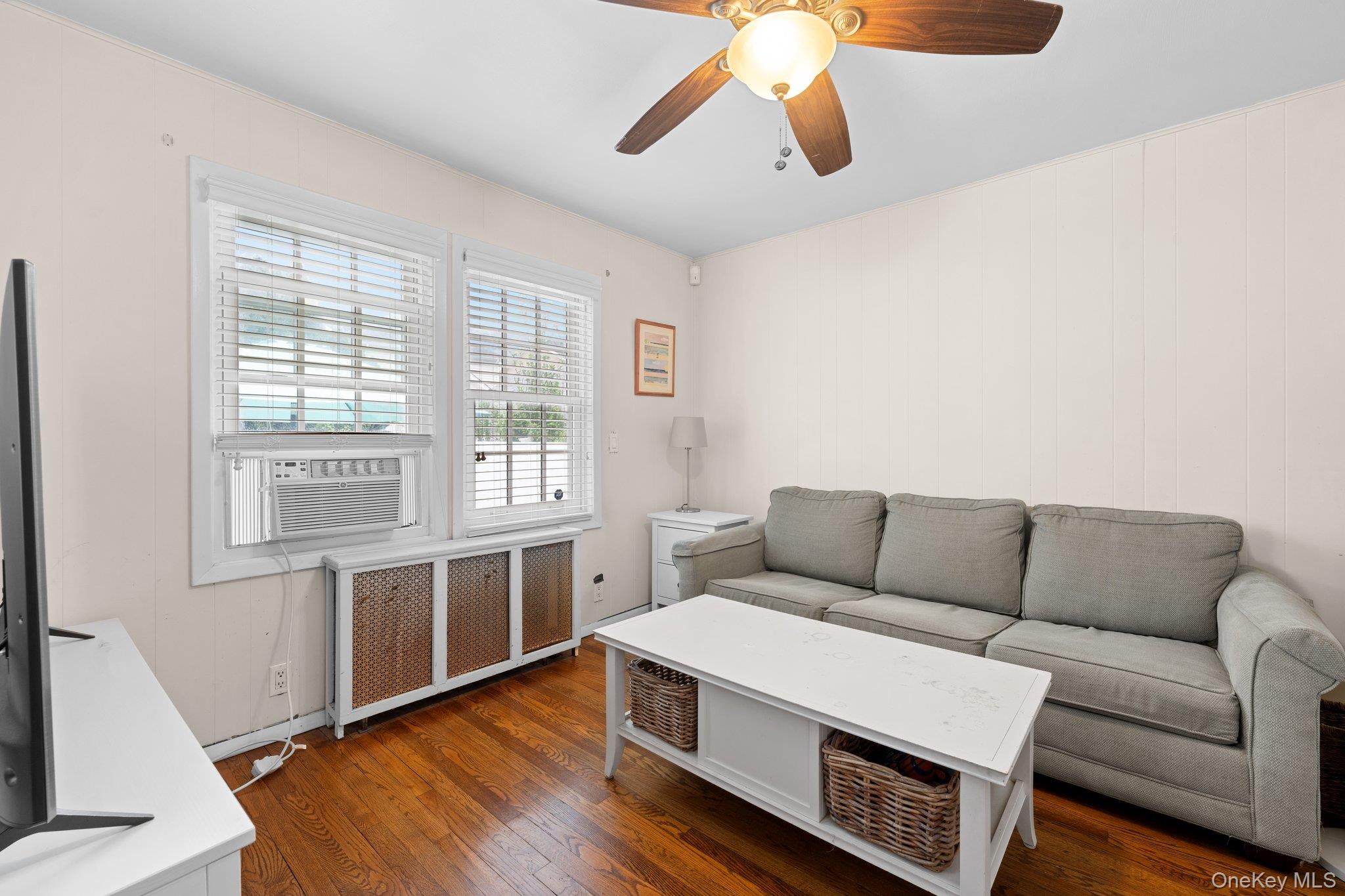 206 Brower Avenue, Rockville Centre, NY 11570