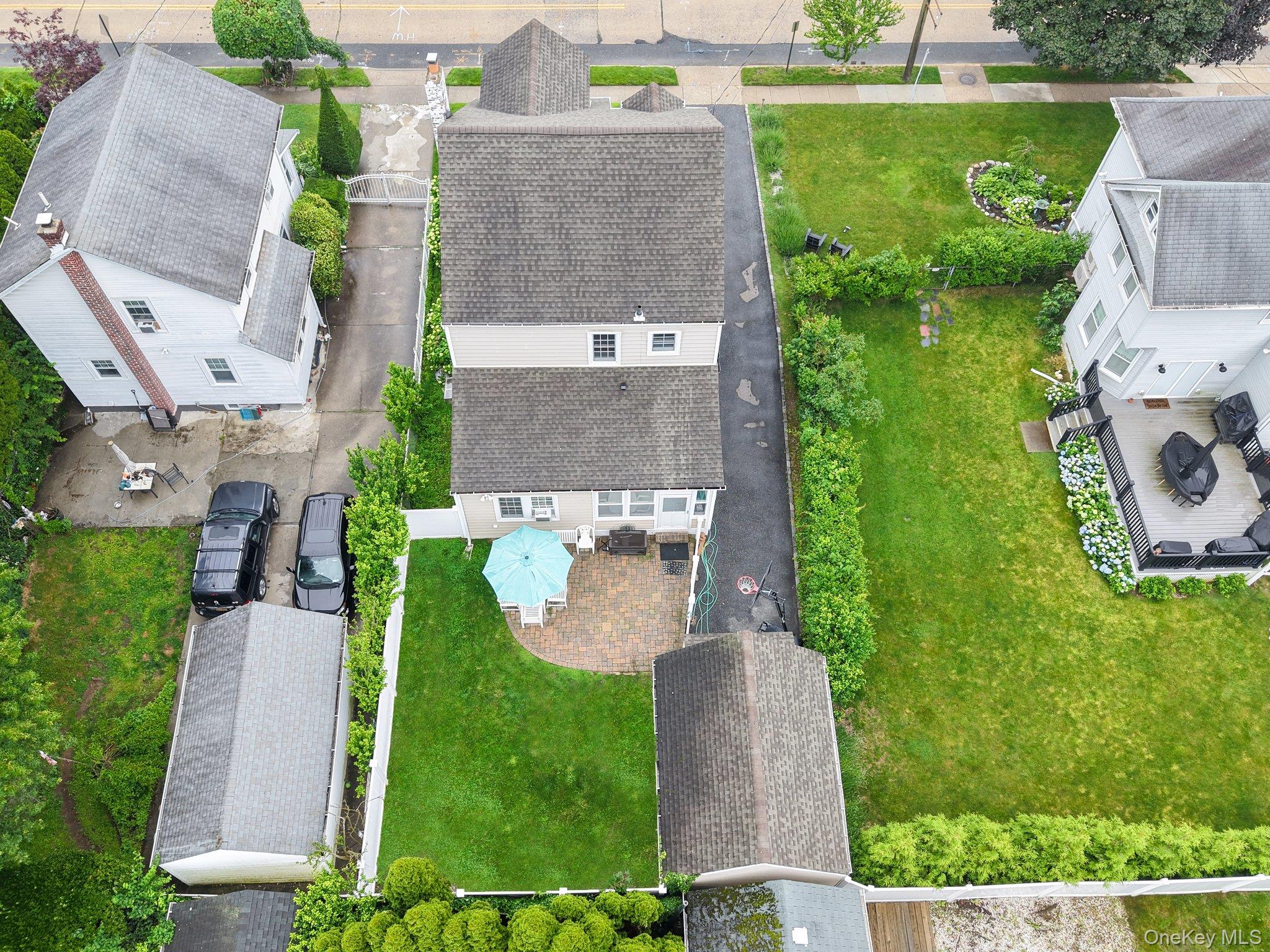 206 Brower Avenue, Rockville Centre, NY 11570