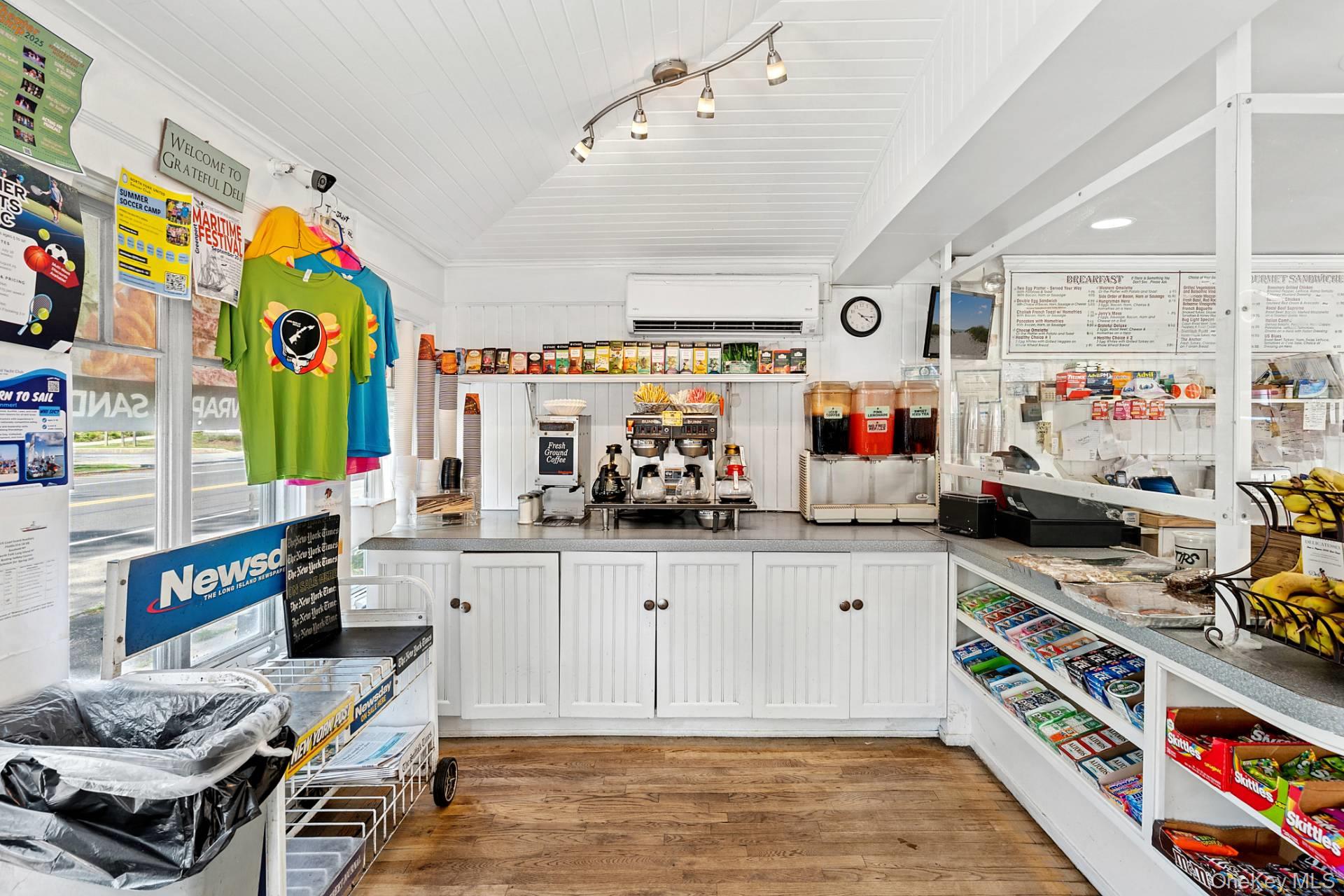 55700 Route 25, Southold, NY 11971