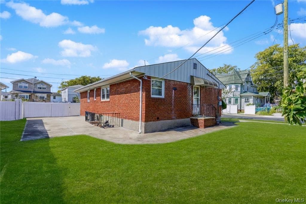 44 Finley Avenue, Staten Island, NY 10306