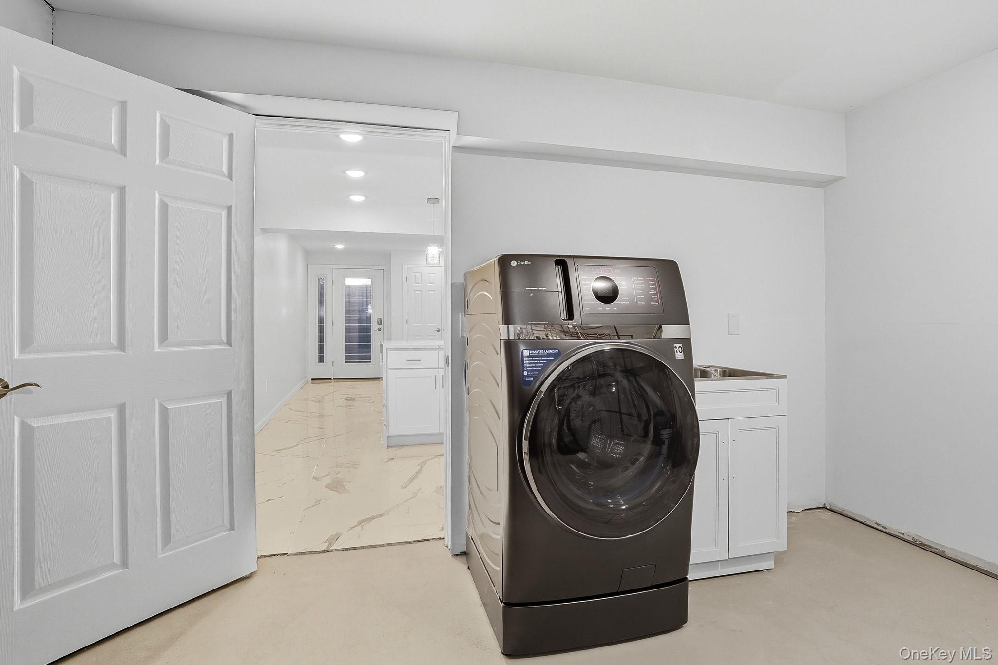 30 Red Hawk Lane, Poughkeepsie, NY 12601