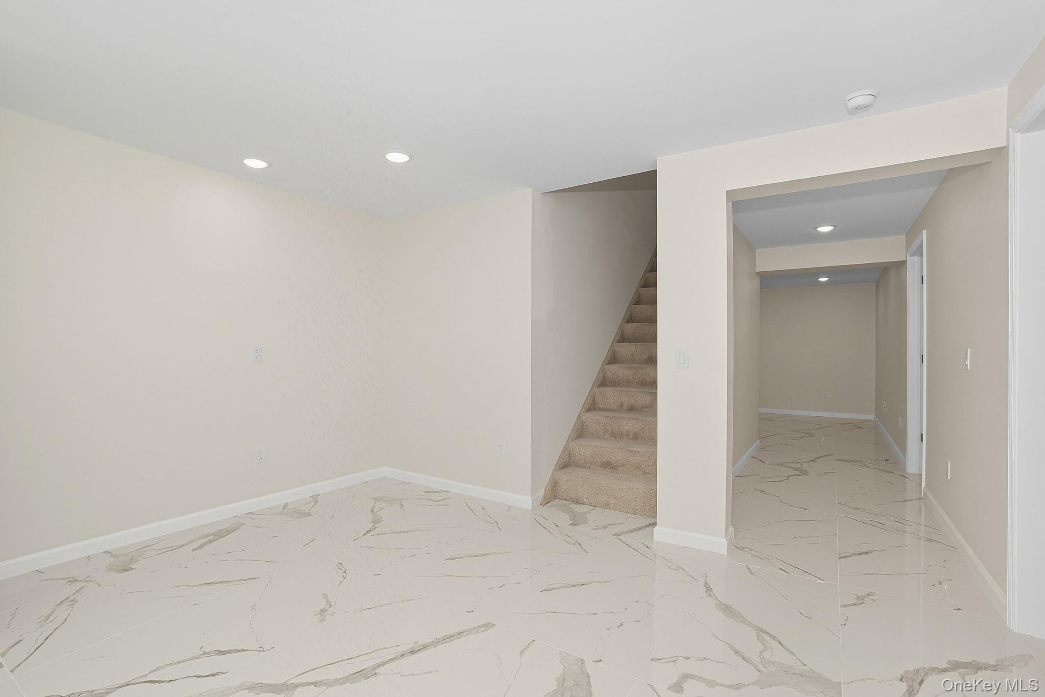 30 Red Hawk Lane, Poughkeepsie, NY 12601