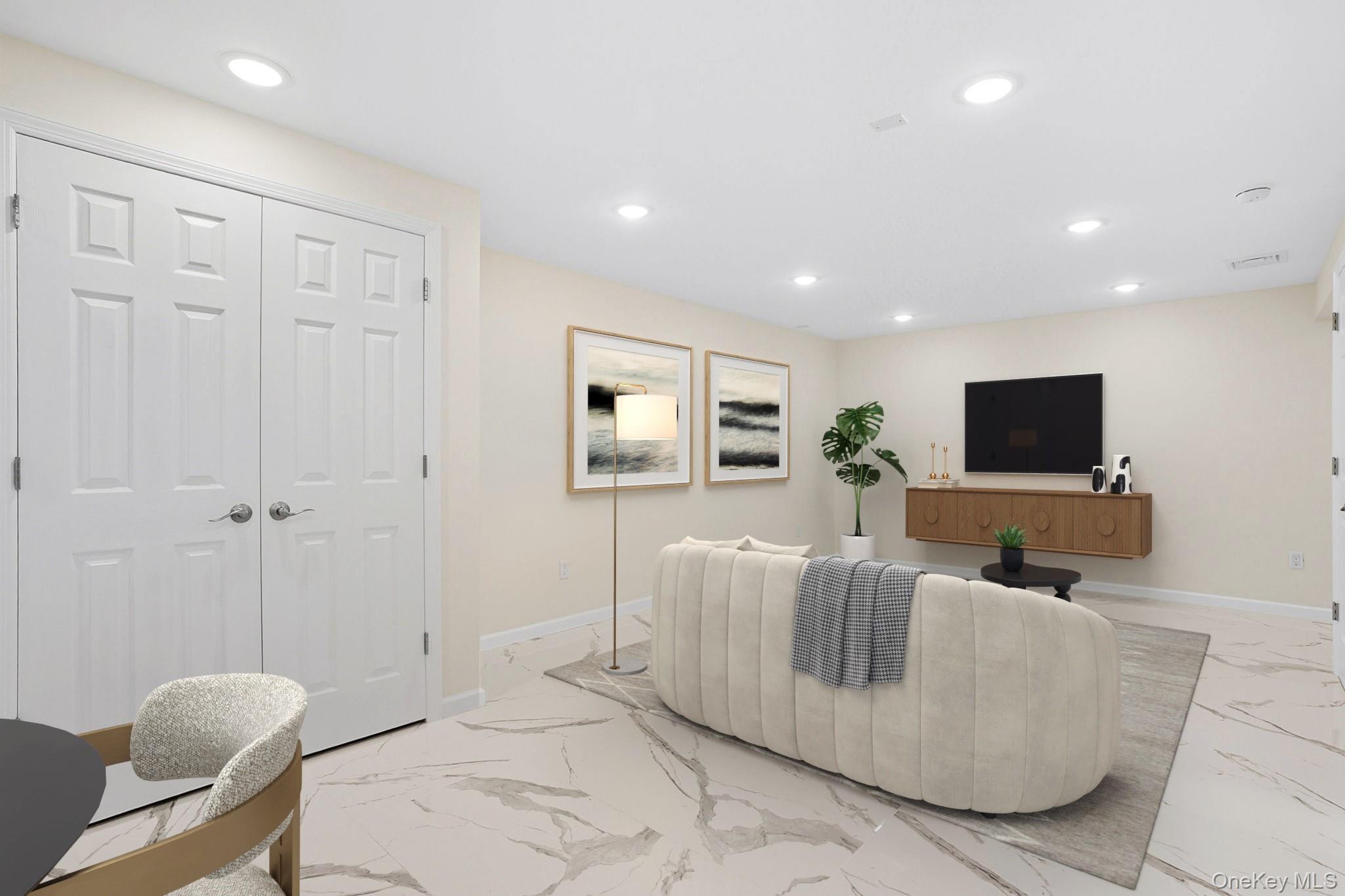 30 Red Hawk Lane, Poughkeepsie, NY 12601