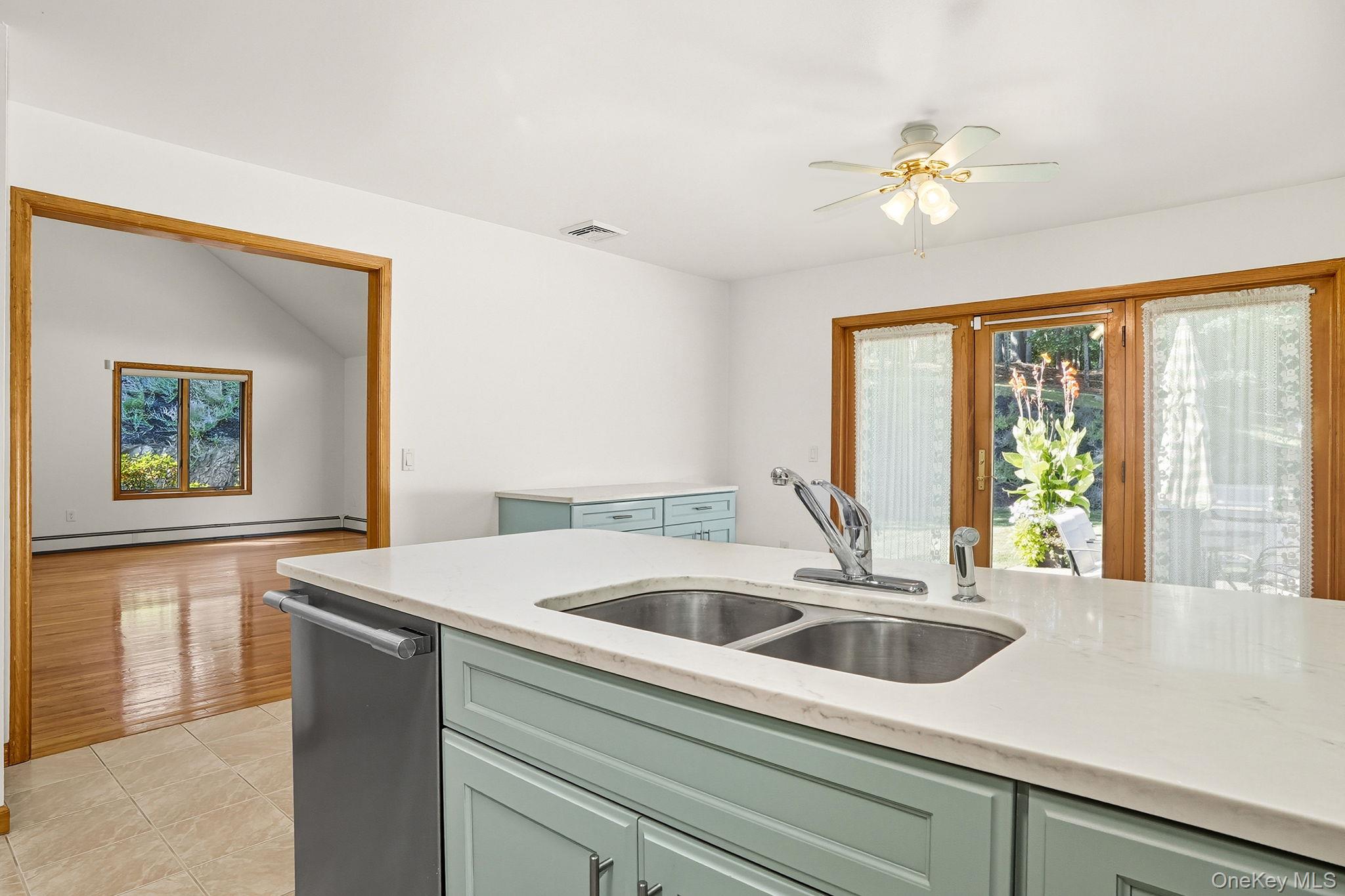 30 Red Hawk Lane, Poughkeepsie, NY 12601