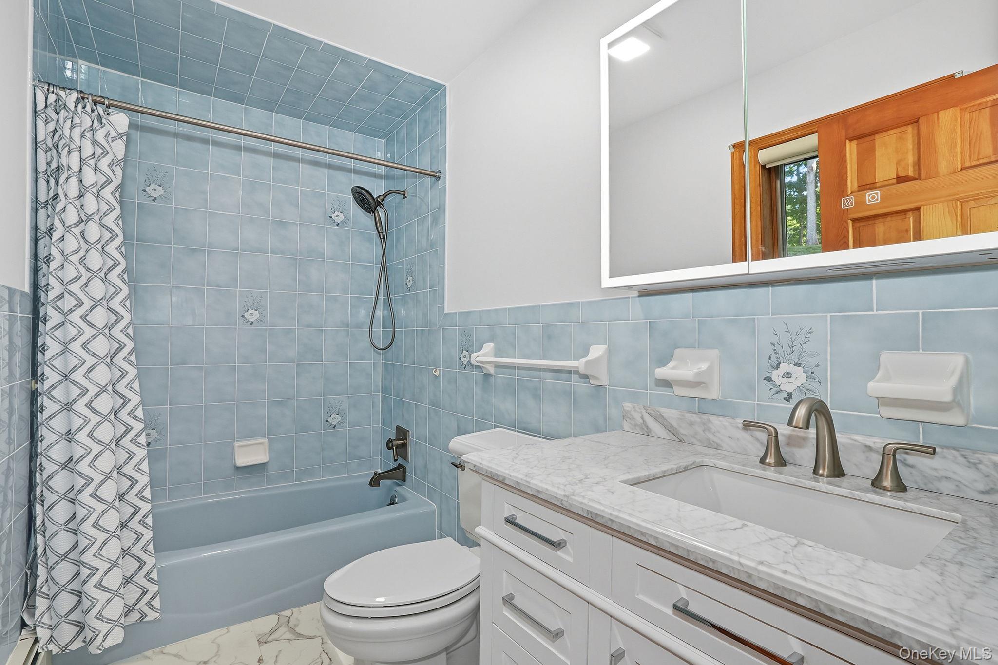 30 Red Hawk Lane, Poughkeepsie, NY 12601