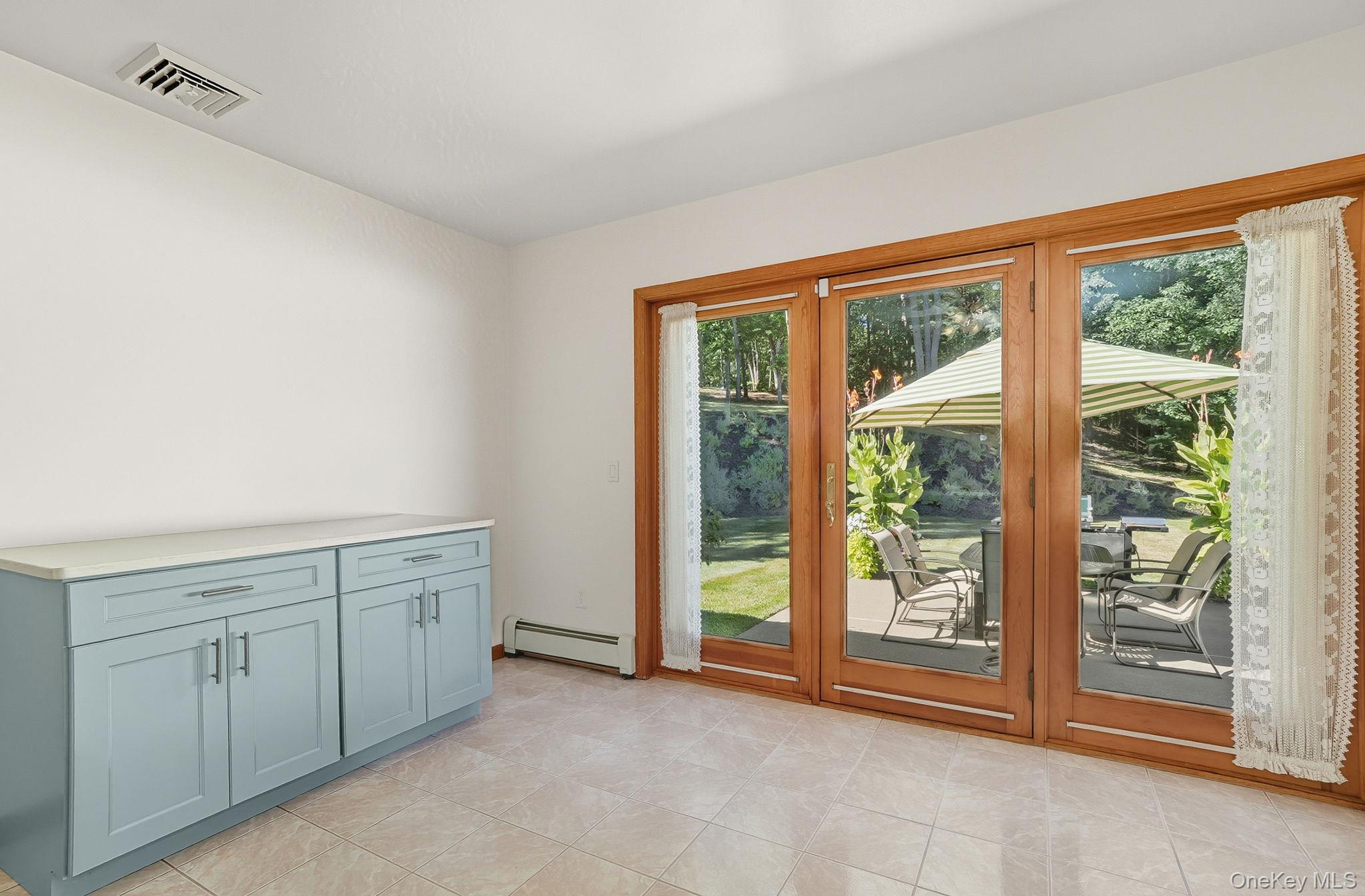 30 Red Hawk Lane, Poughkeepsie, NY 12601