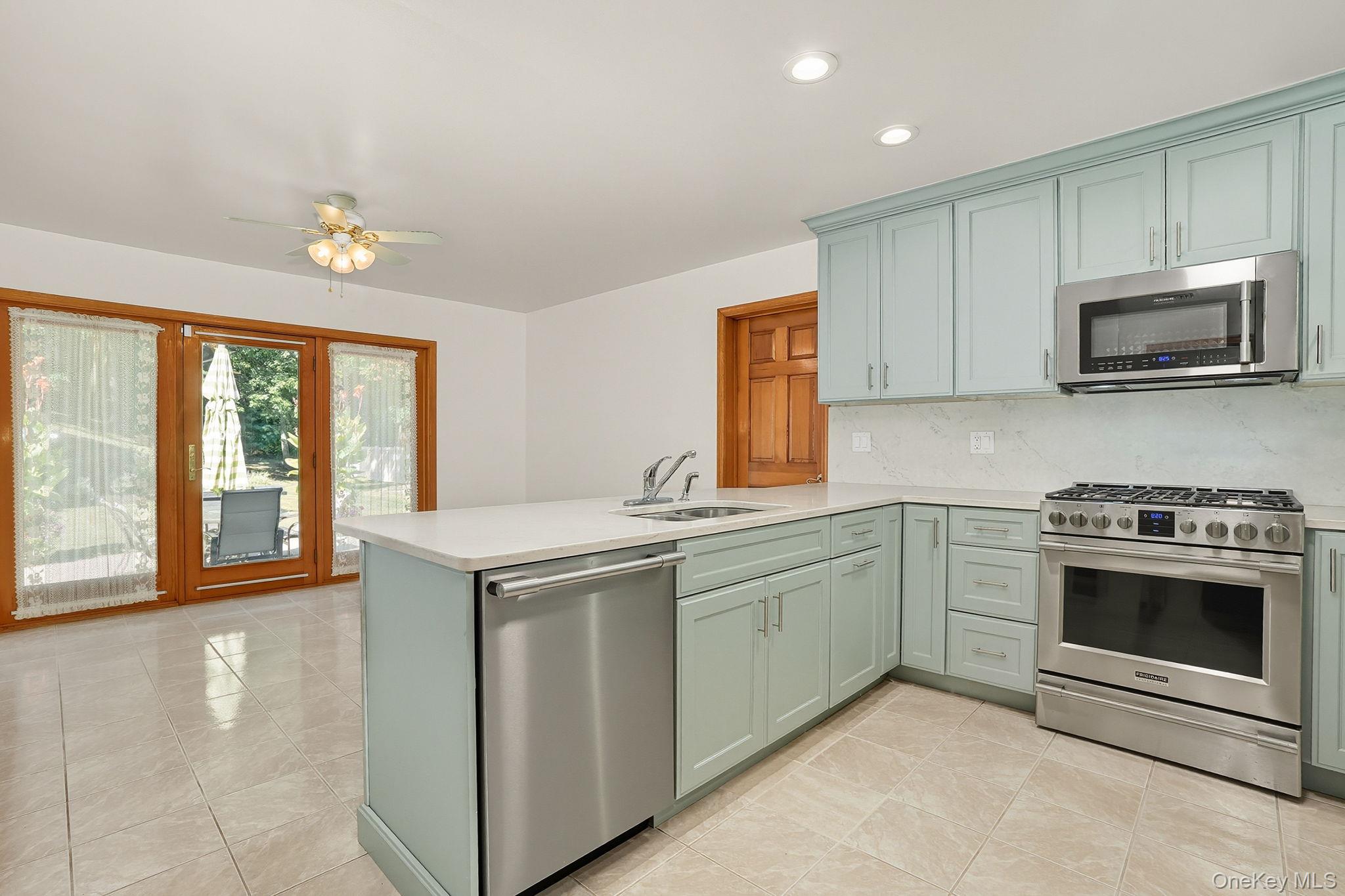 30 Red Hawk Lane, Poughkeepsie, NY 12601