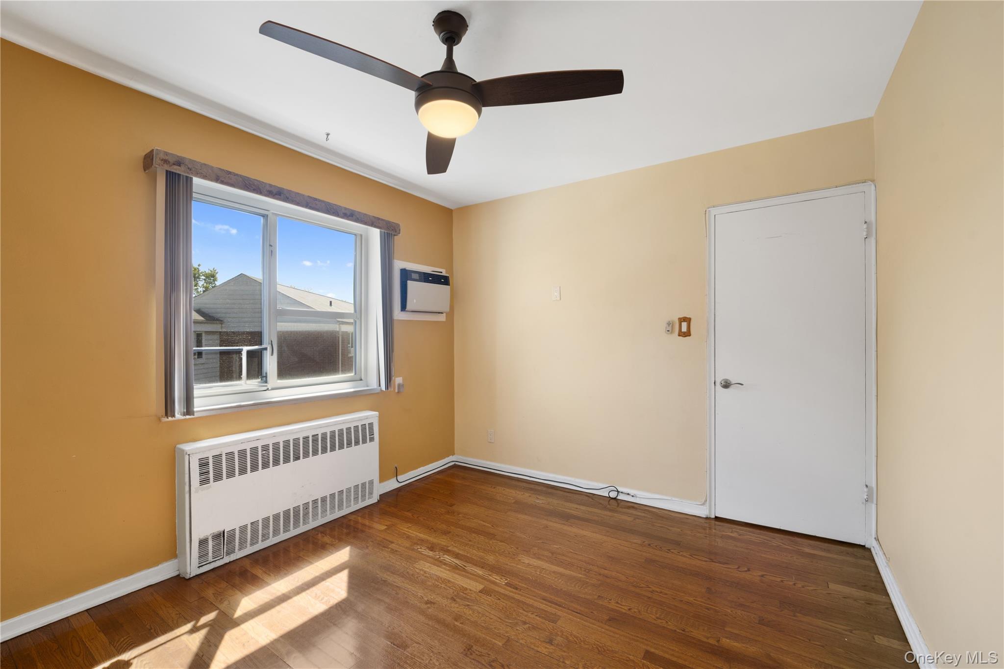 227-16 Hillside Avenue # UPPER, Queens Village, NY 11427