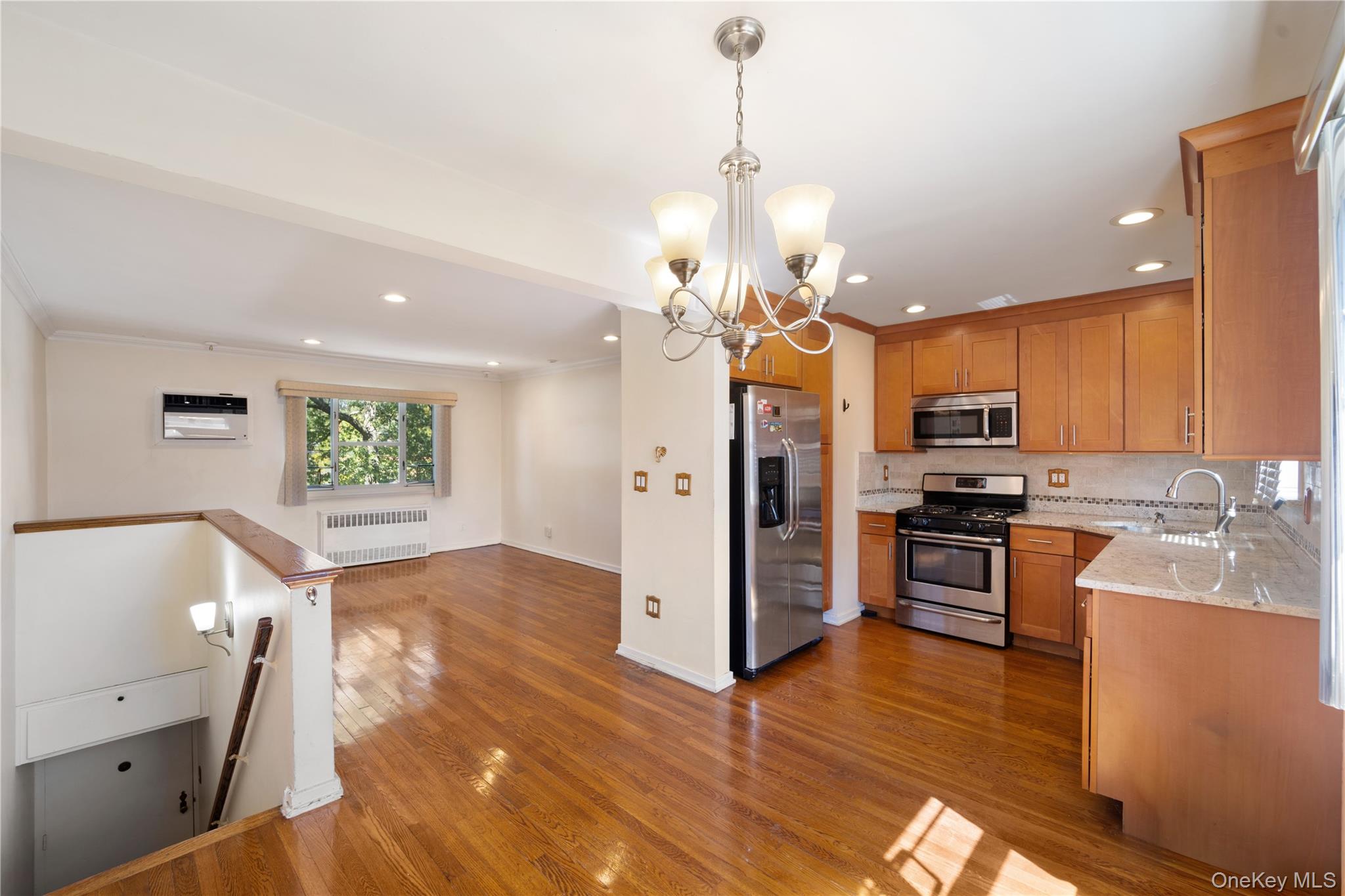 227-16 Hillside Avenue # UPPER, Queens Village, NY 11427