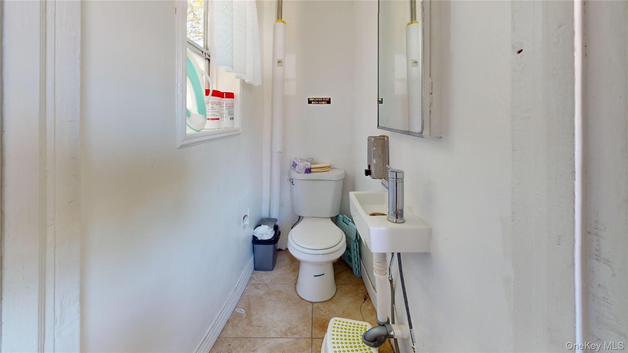 209 Lincoln Avenue, Yonkers, NY 10704