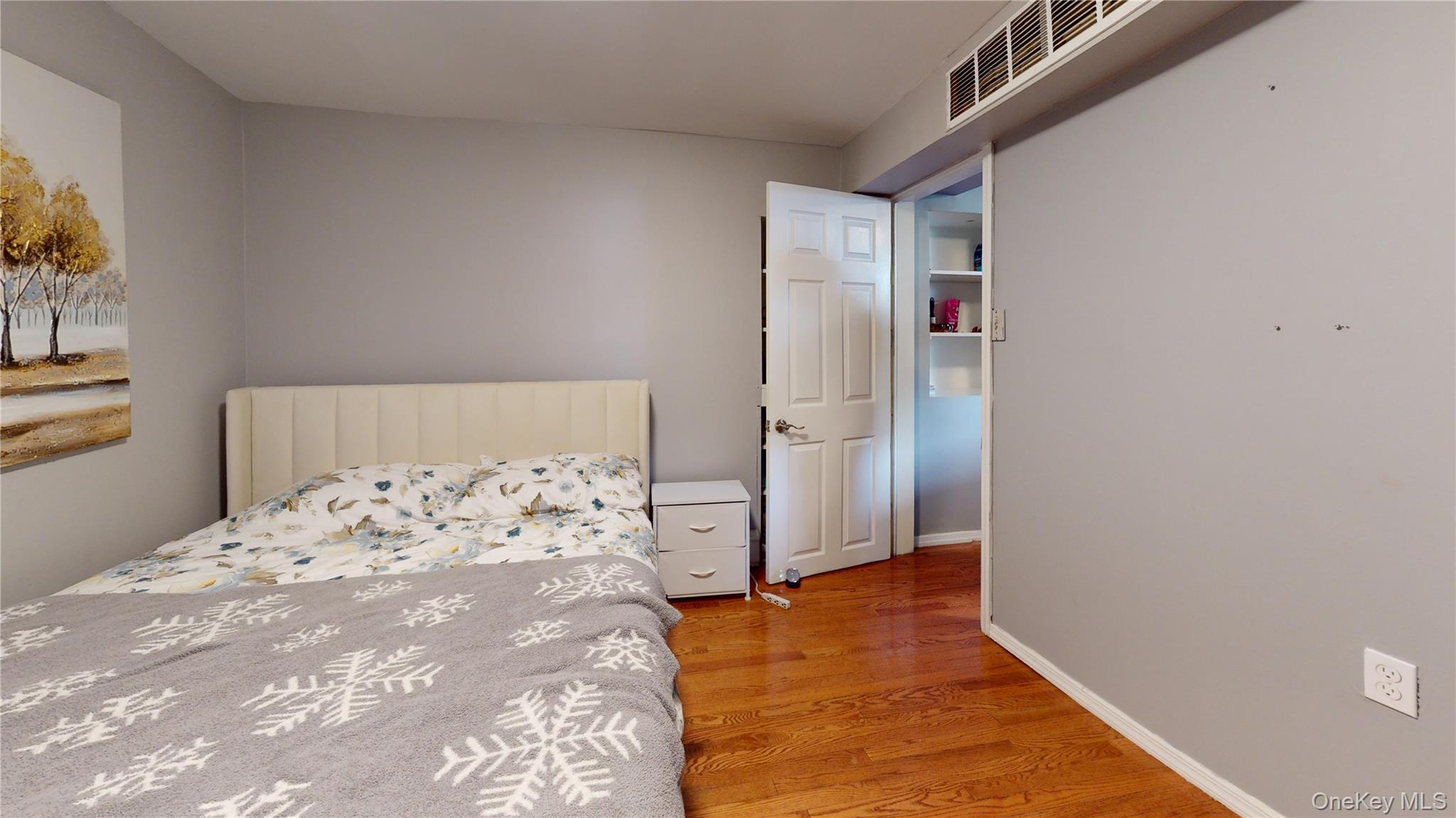 209 Lincoln Avenue, Yonkers, NY 10704