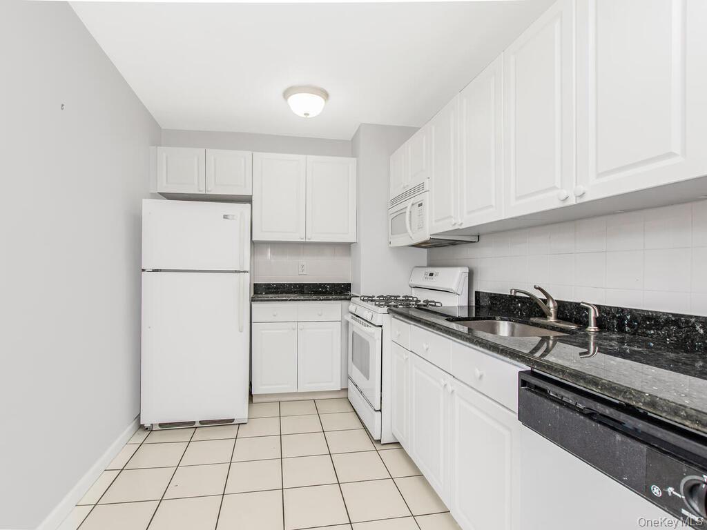 525 W 236th. Street # 6H, Bronx, NY 10463