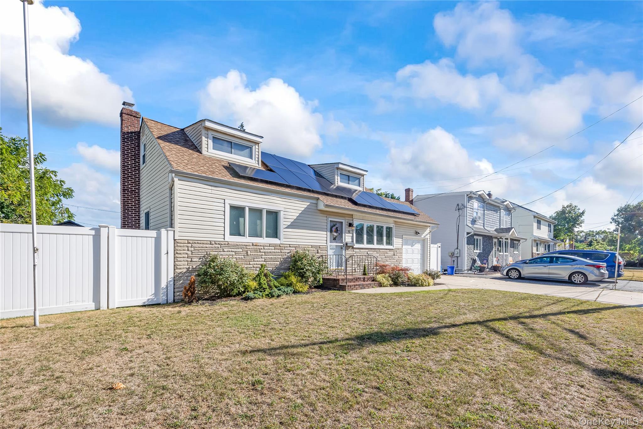 4 Lime Court, West Babylon, NY 11704