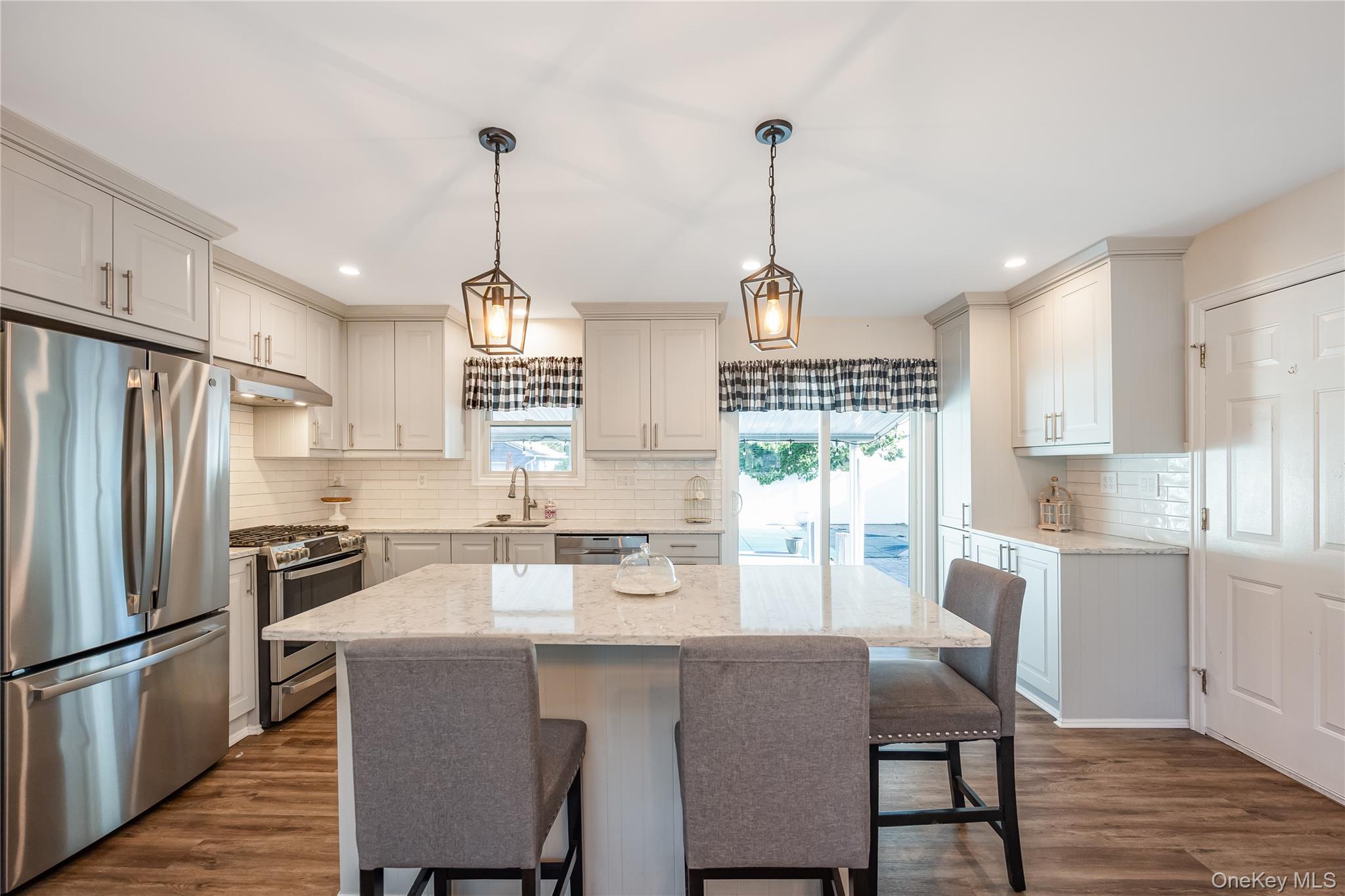 4 Lime Court, West Babylon, NY 11704