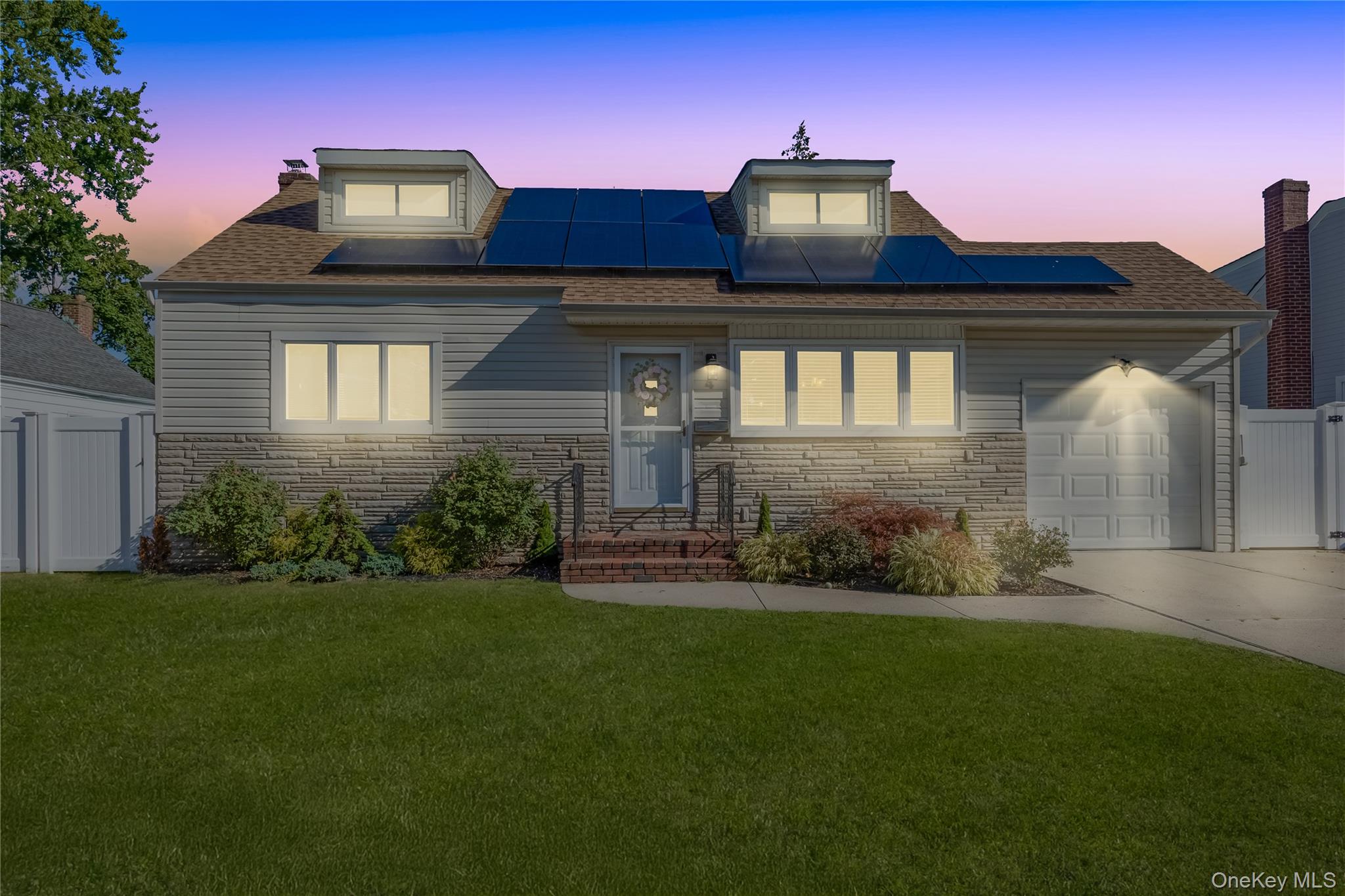 4 Lime Court, West Babylon, NY 11704