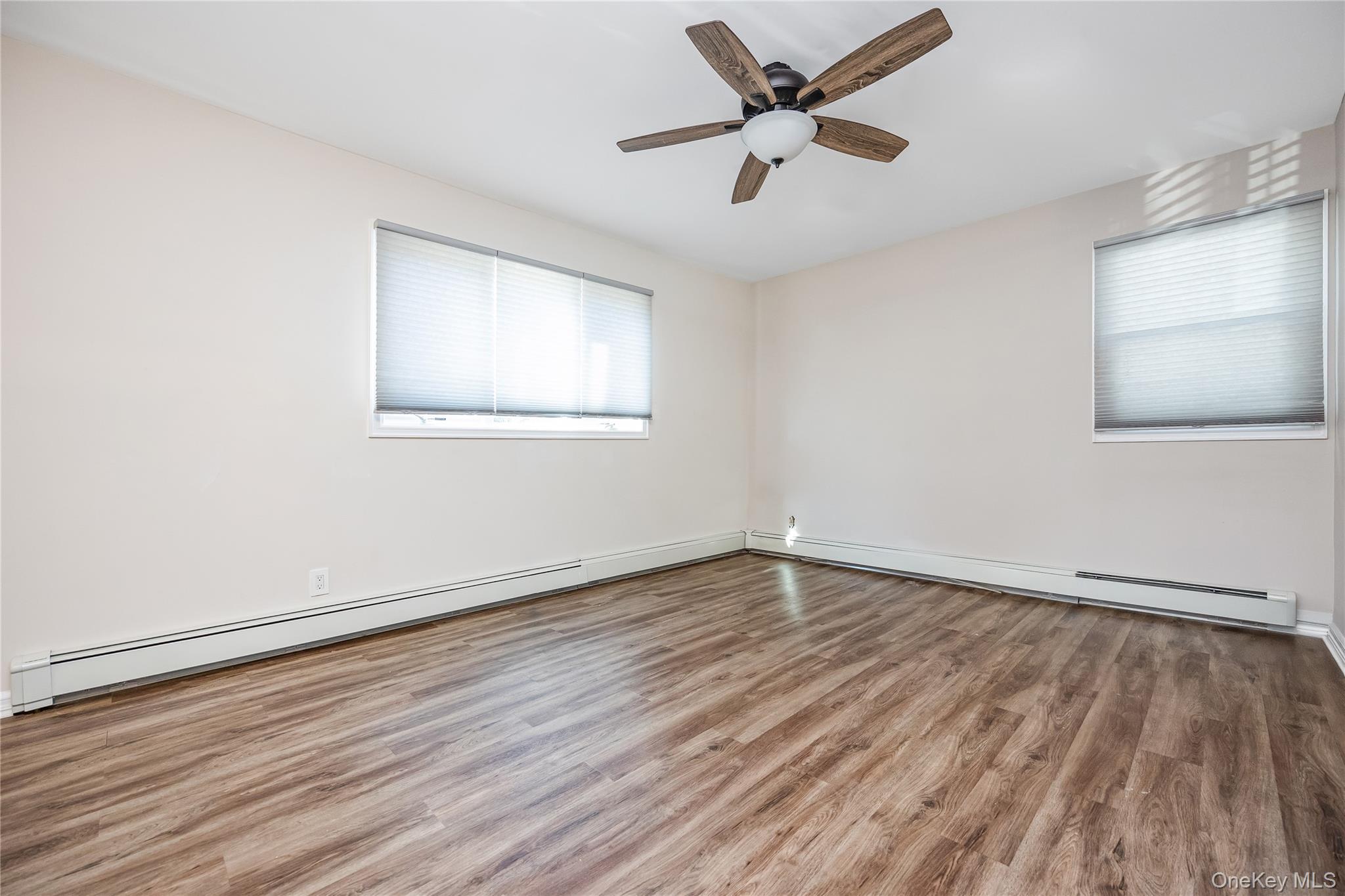 4 Lime Court, West Babylon, NY 11704