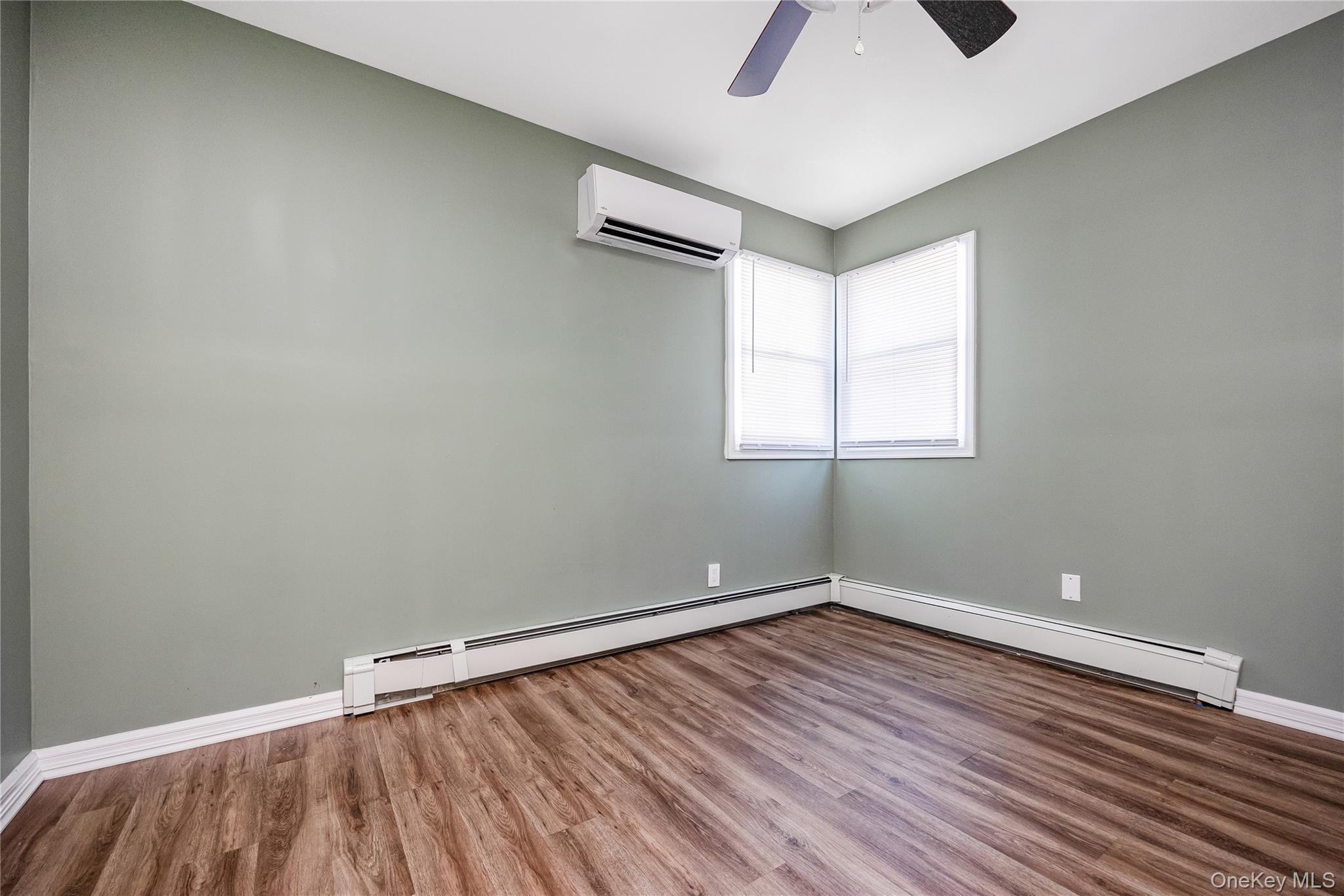 4 Lime Court, West Babylon, NY 11704