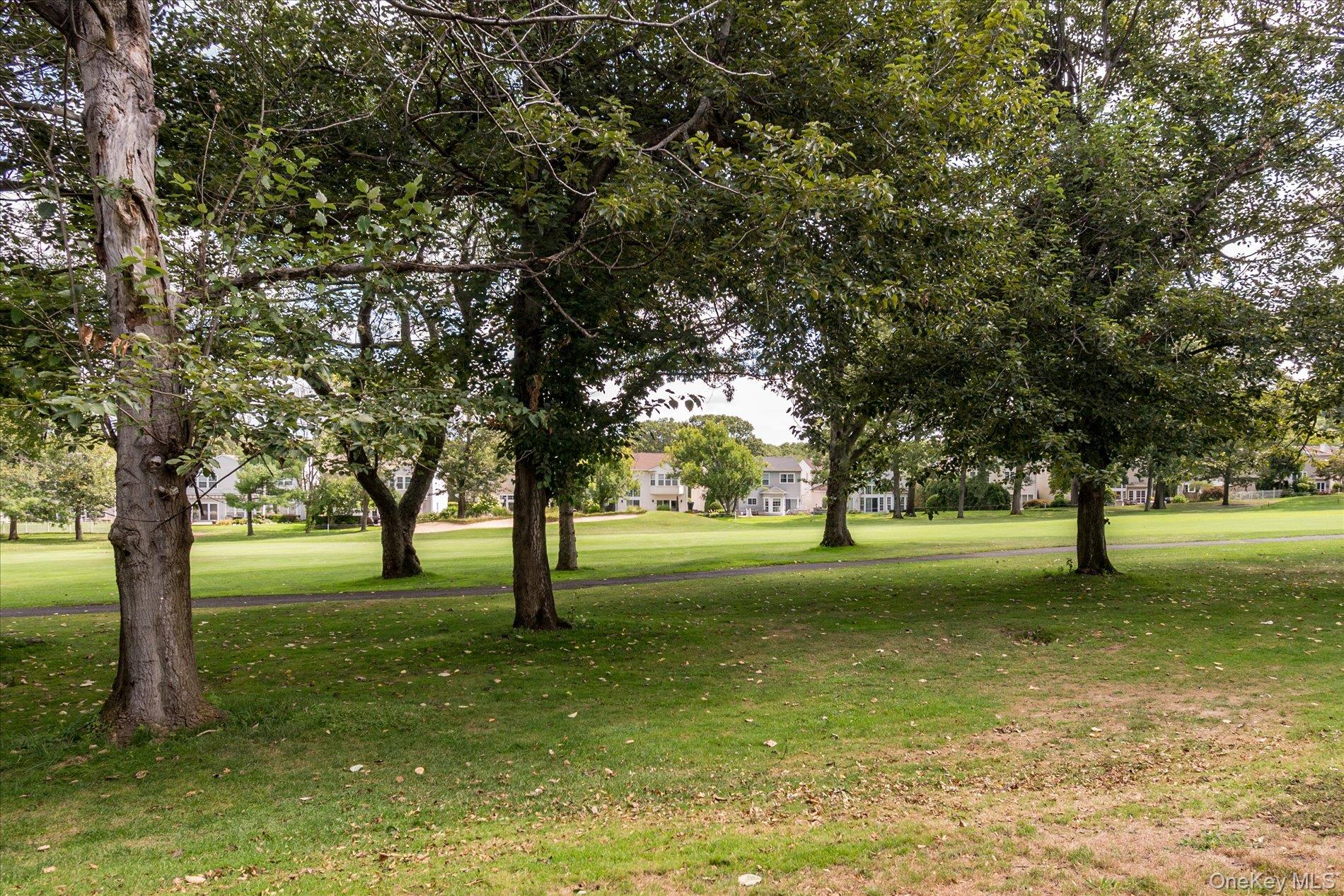 45 Hamlet Drive, Hauppauge, NY 11788