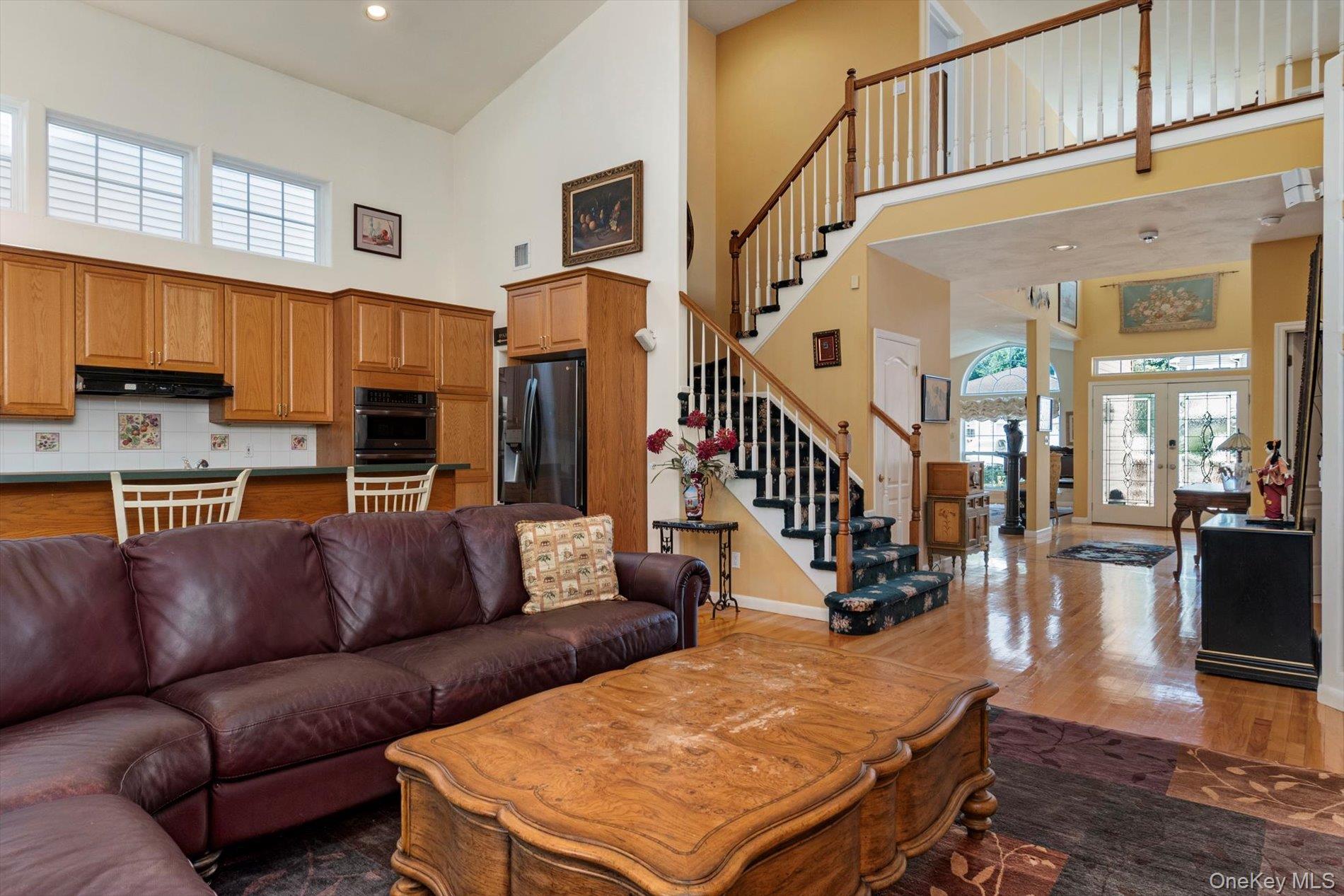 45 Hamlet Drive, Hauppauge, NY 11788