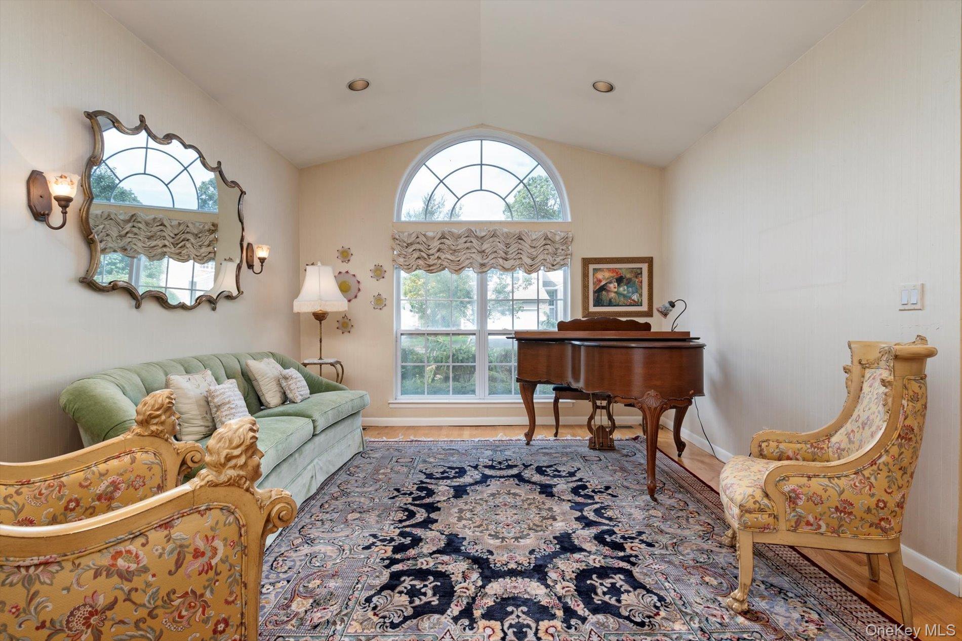 45 Hamlet Drive, Hauppauge, NY 11788