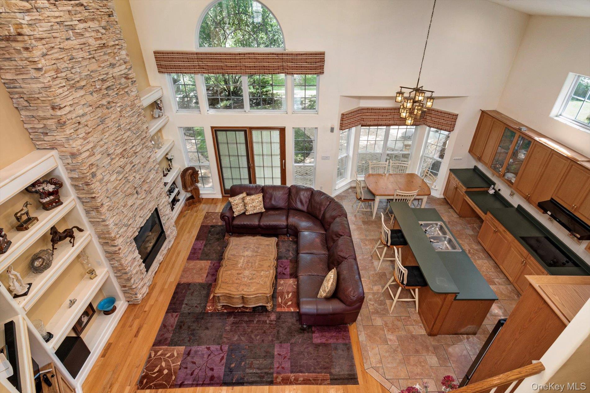 45 Hamlet Drive, Hauppauge, NY 11788