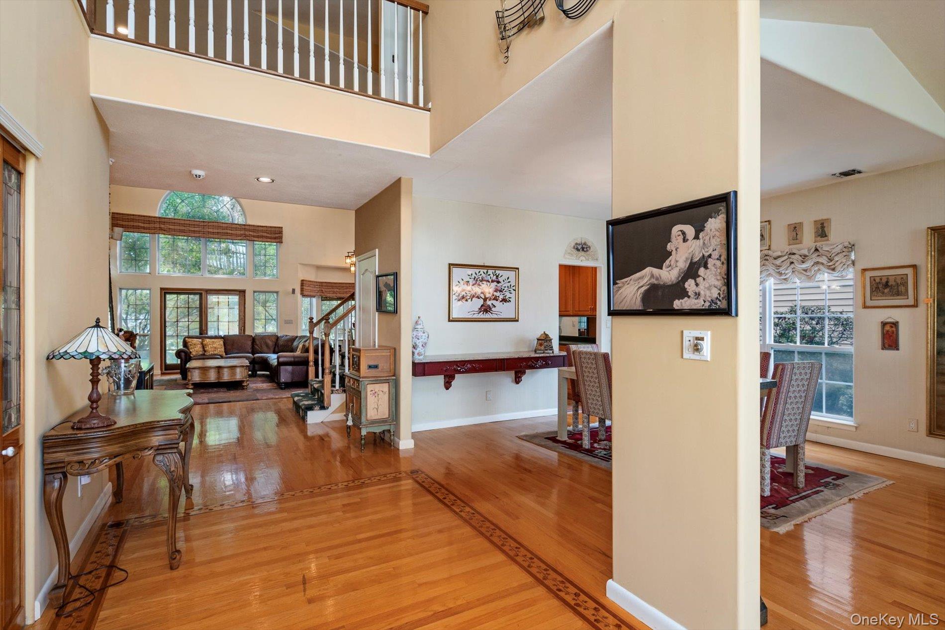 45 Hamlet Drive, Hauppauge, NY 11788